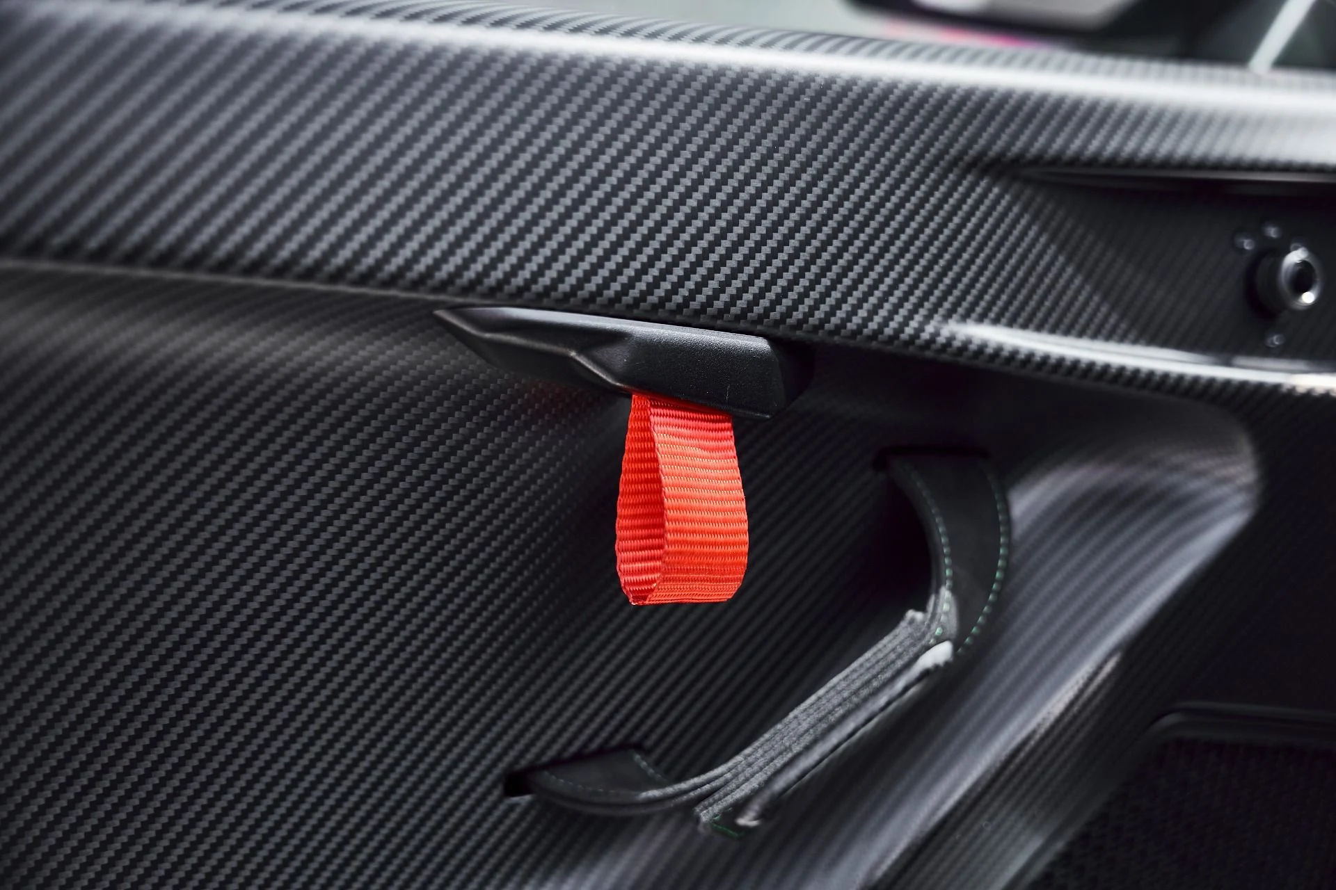 mph030_3329343497_Used_2024_Lamborghini_Huracan_Sterrato_Base_1774300100_1e62874438