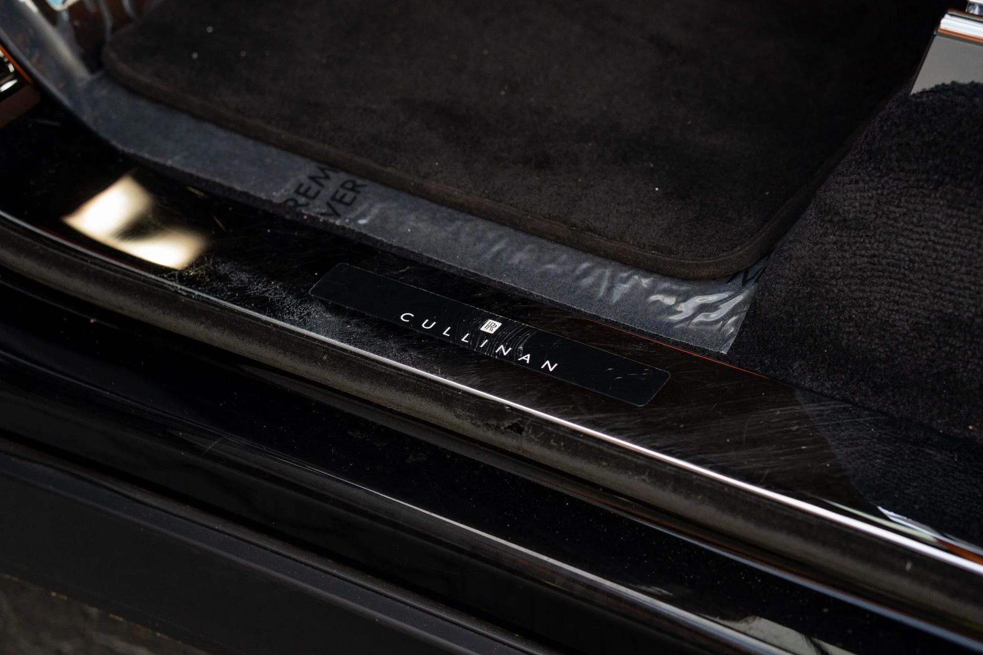 mph030_3354175878_Used_2022_Rolls_Royce_Cullinan_1758567081_5d8b82518d