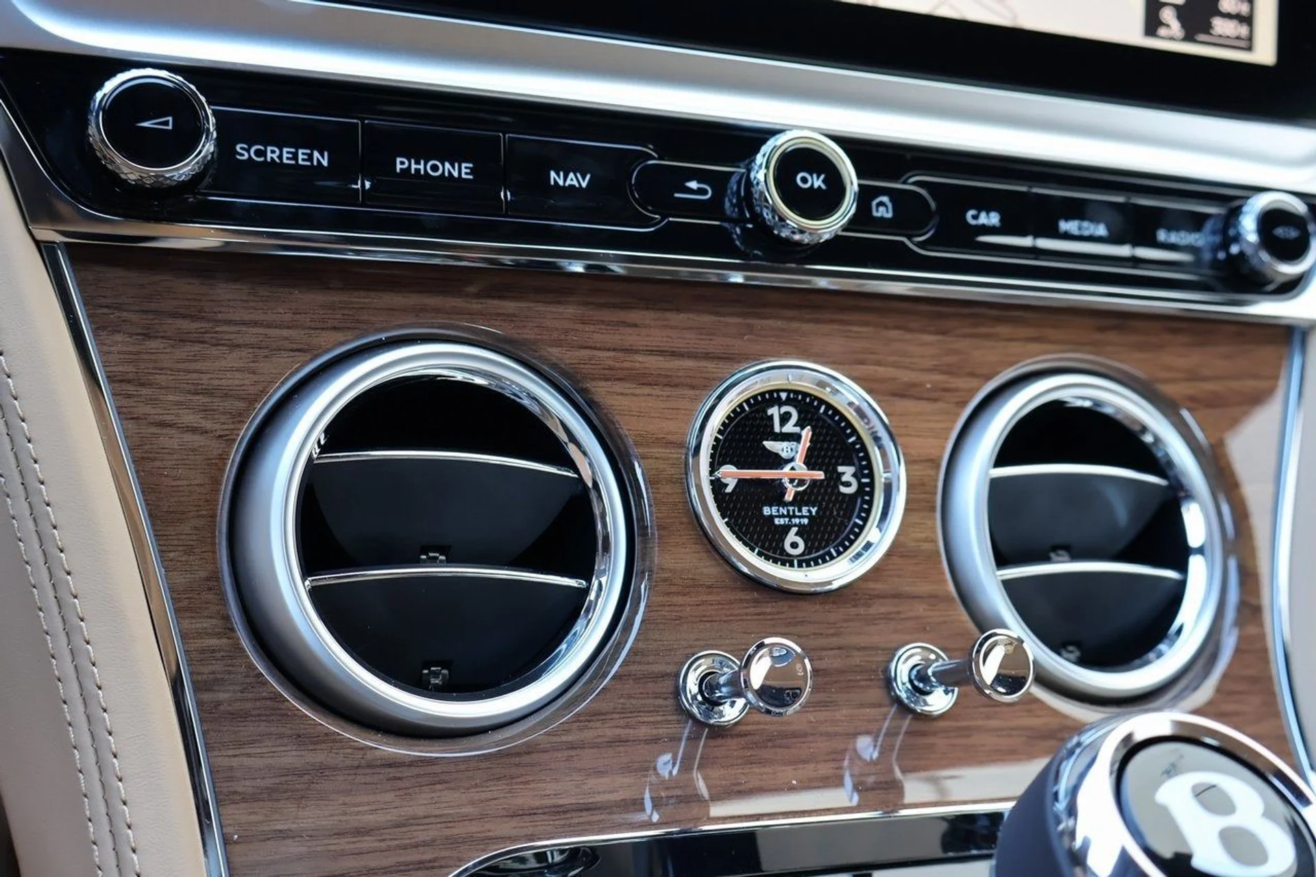 mph030_3362800624_31_c0d331fbd8