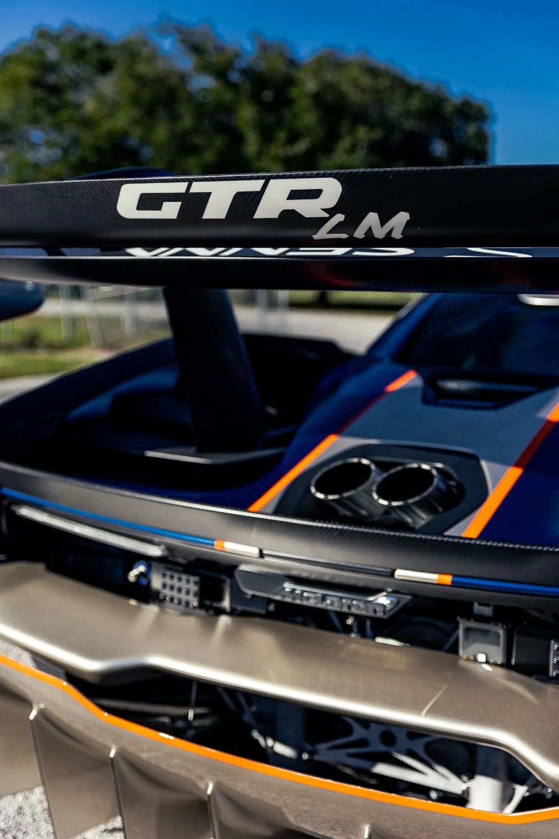 mph030_3363596945_Used_2020_Mc_Laren_Senna_GTR_LM_3deee15b54