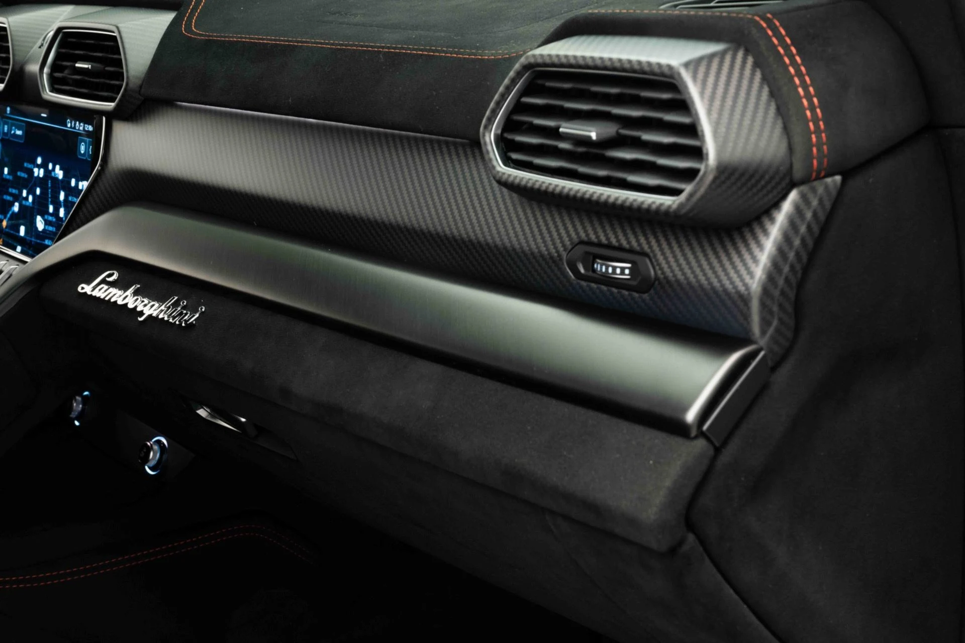 mph030_3363781468_Used_2024_Lamborghini_Urus_Performante_1774028769_b15d3a4847