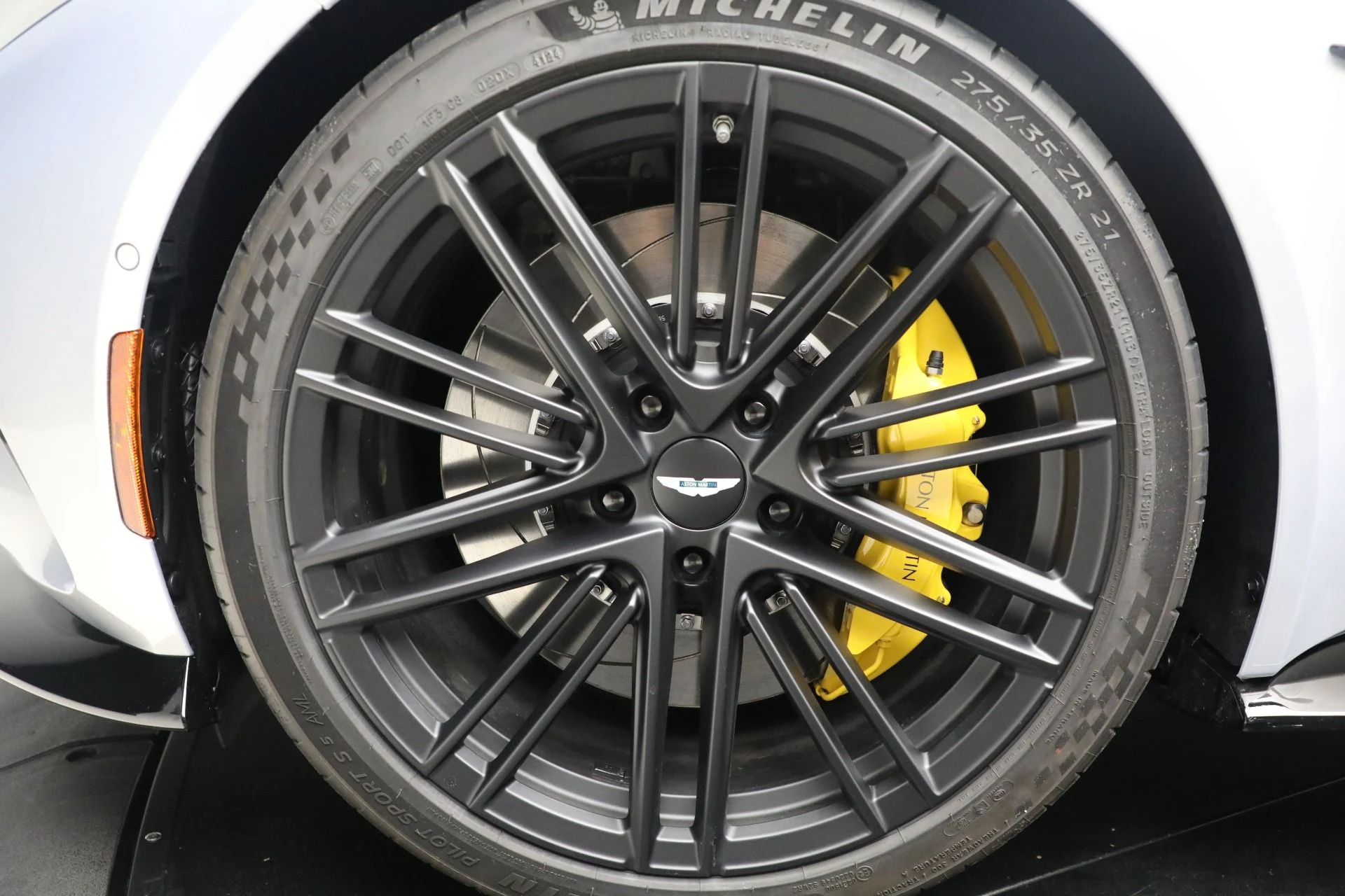 mph030_3366478275_New_2026_Aston_Martin_Vantage_053828464c