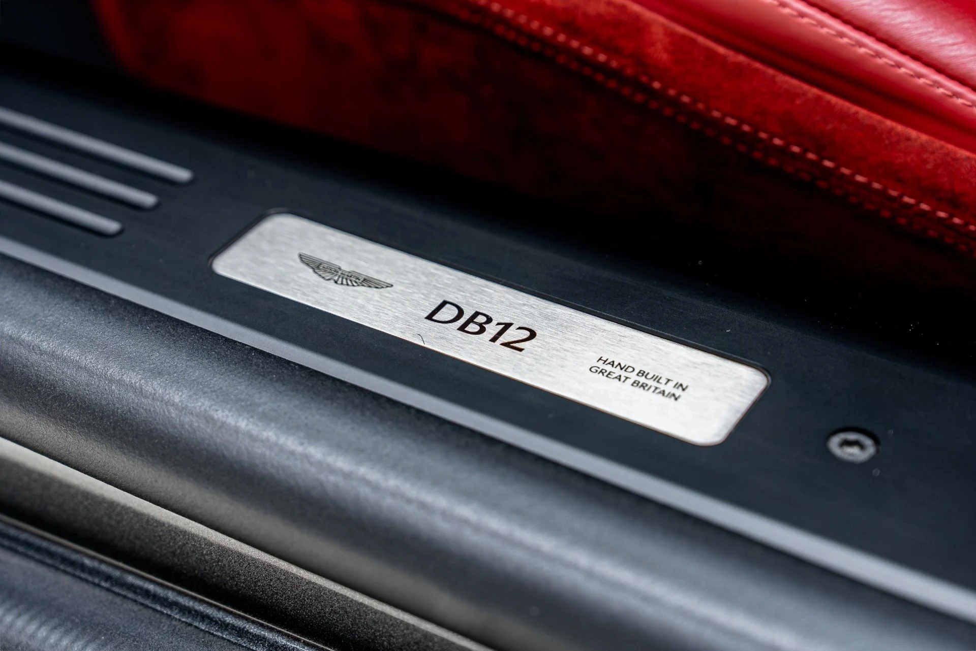 mph030_3375266682_Used_2024_Aston_Martin_DB_12_V8_1784874905_4c4da1205f