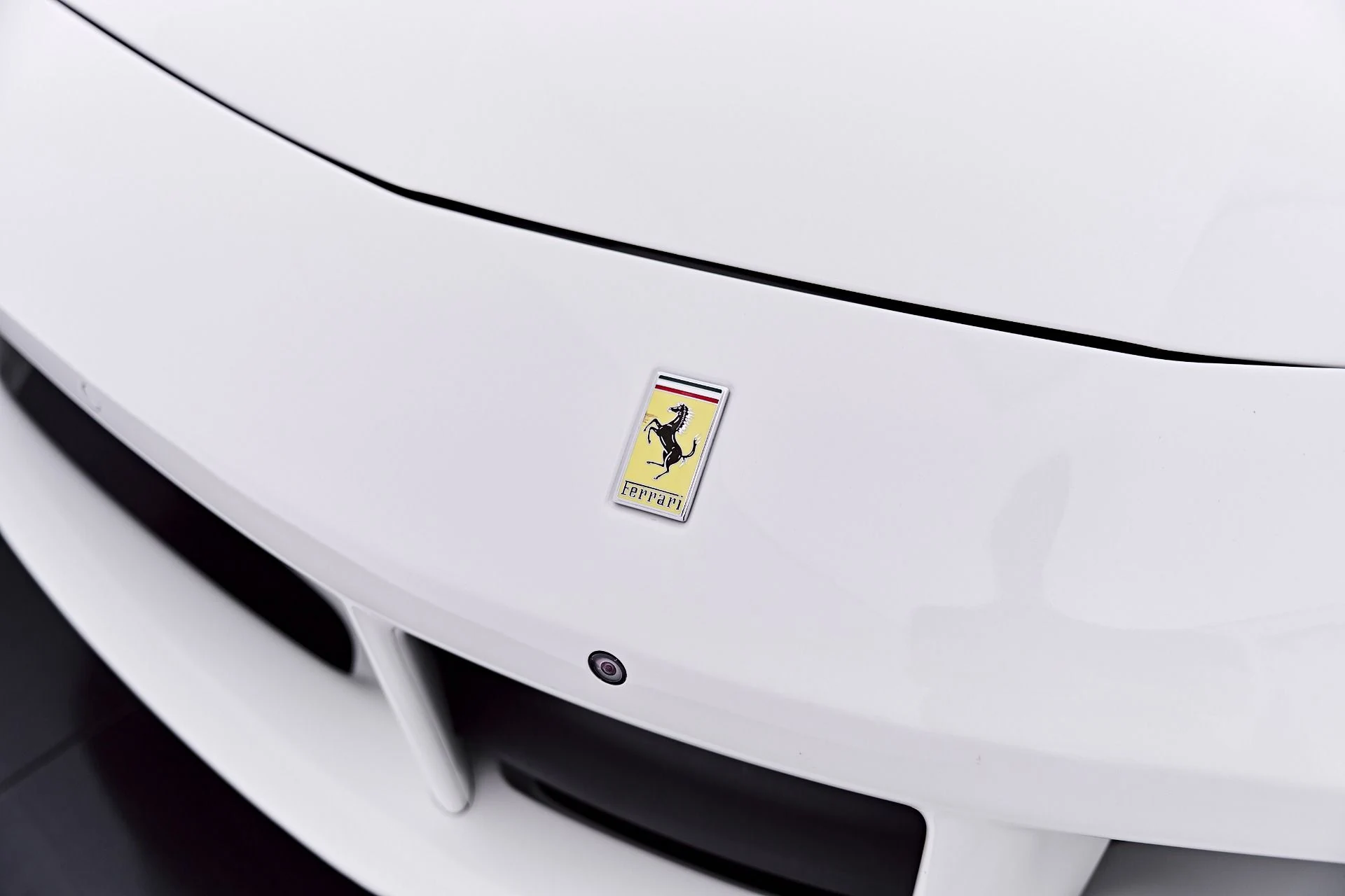 mph030_3380701498_Used_2019_Ferrari_488_Spider_Base_1782196624_b1735d72db