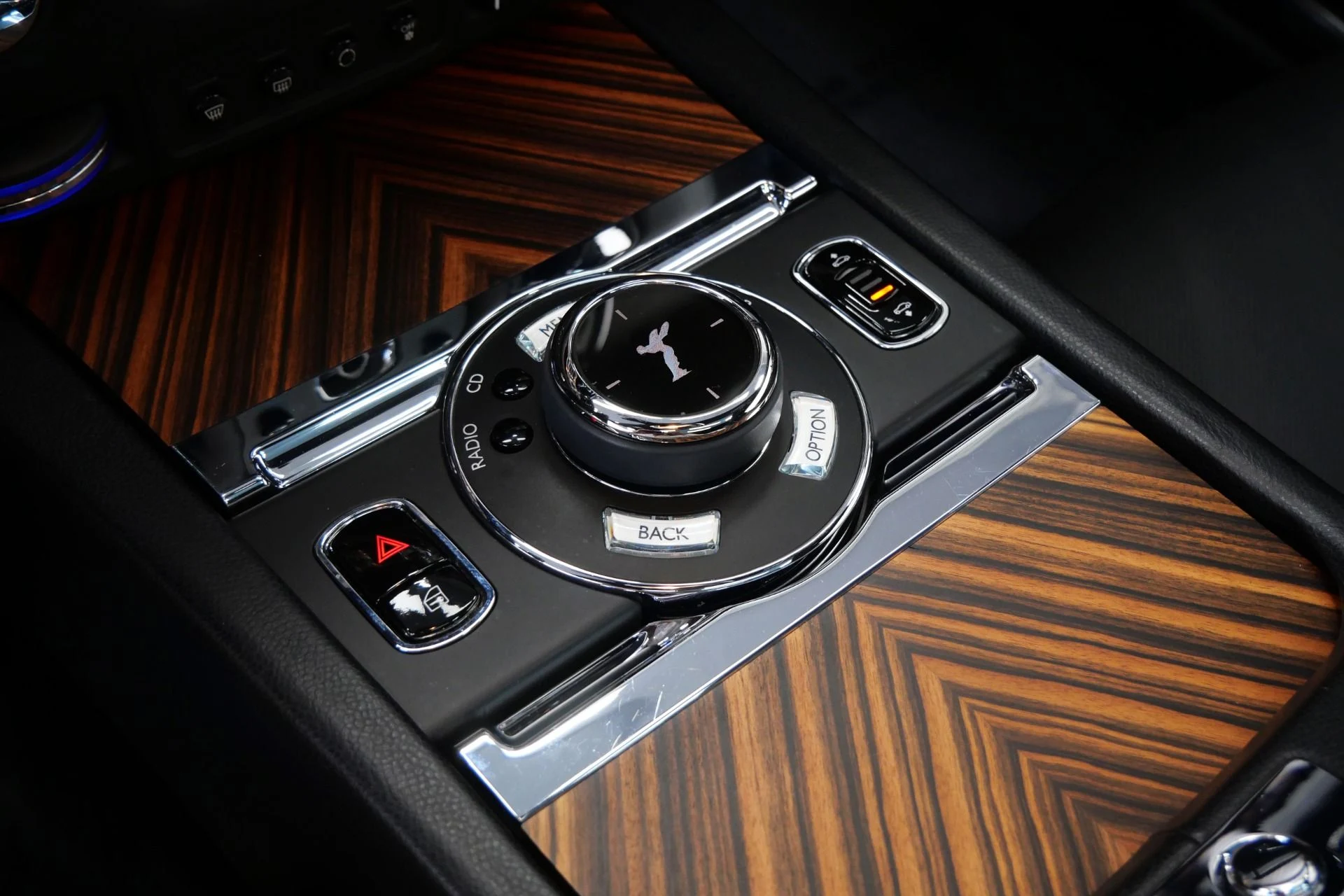 mph030_3381396695_Used_2016_Rolls_Royce_Wraith_The_Wraith_Package_Canadel_Paneling_Driver_Assistance_3_1764606909_ae49340ab4