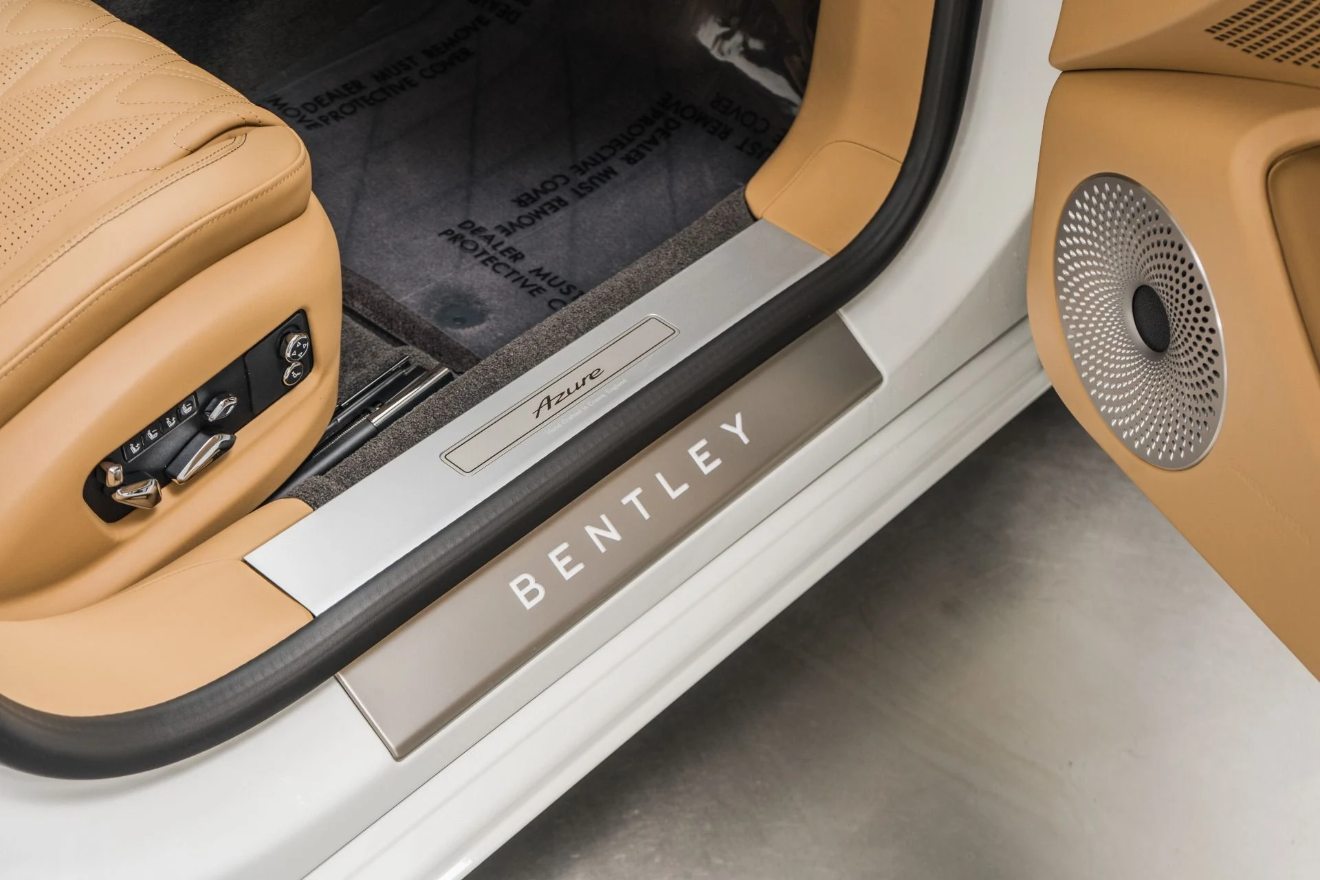 mph030_3388763136_Used_2026_Bentley_Flying_Spur_Azure_1772059089_b56189eeb5