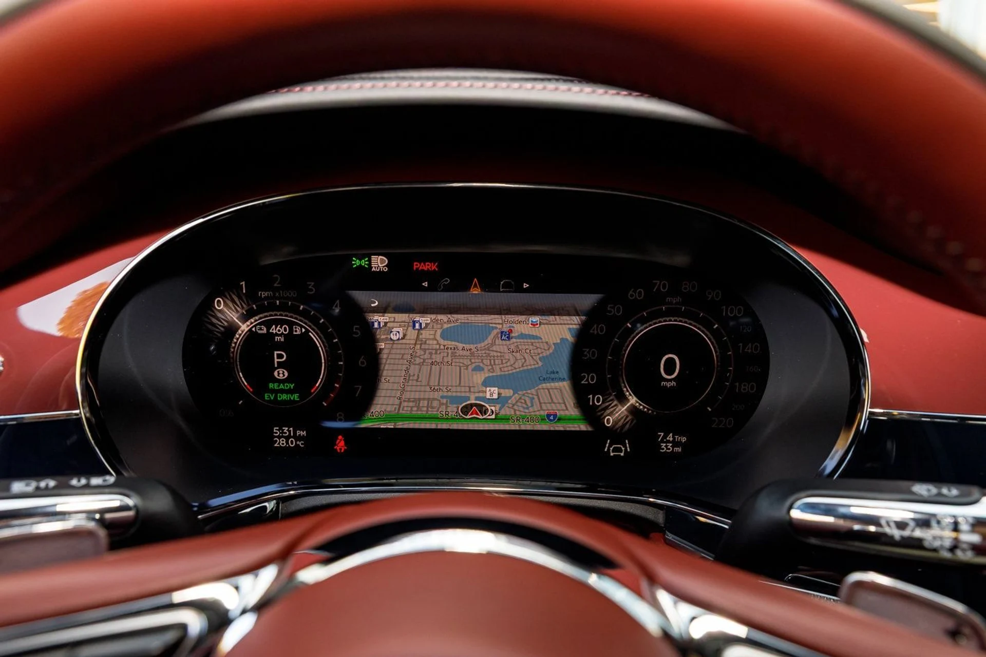 mph030_339296095_c8b2201f27286440f71c33c0df26ad6bx_817dc003ca