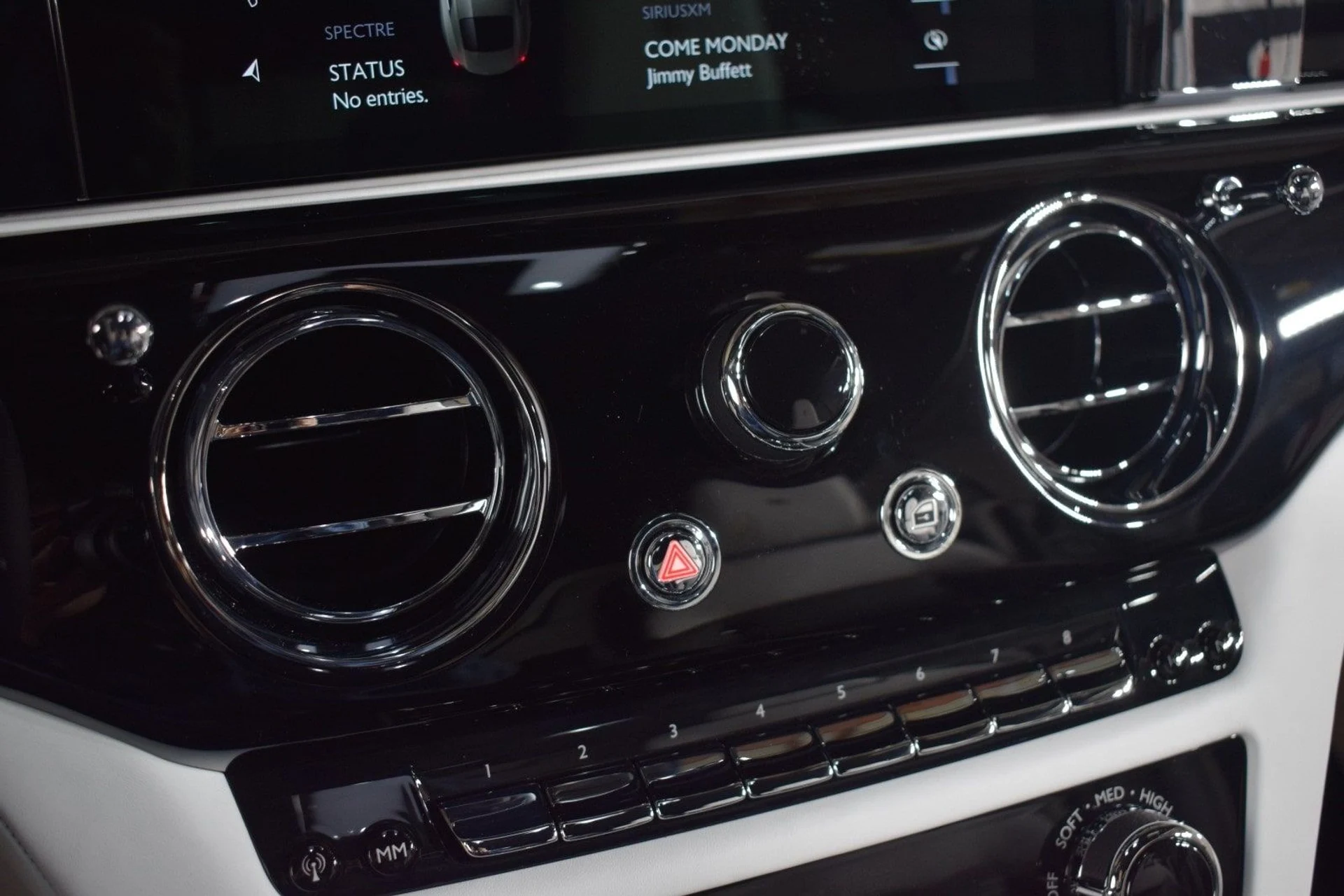 mph030_3396504096_e2e683be791e9a734c528a6ccadf0c80x_b88d8eda45