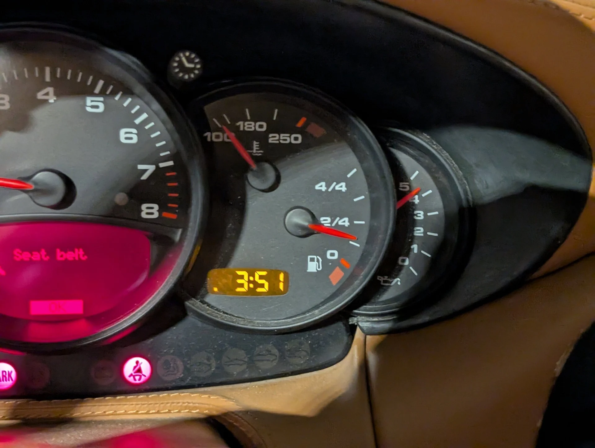 mph030_340136959_1a5f47f956e652ef611ba33fbde90870x_5ca6817ff2