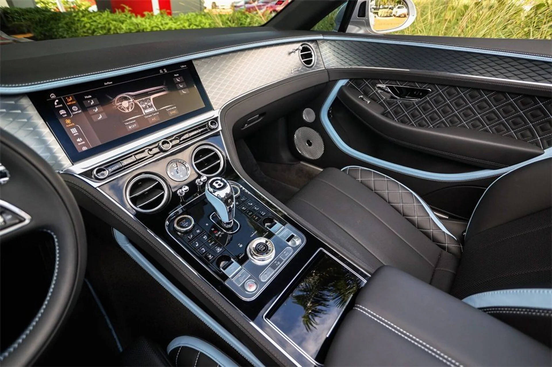 mph030_3418823371_38f63ac563a747f01092f63efecff837_8432eb3adc