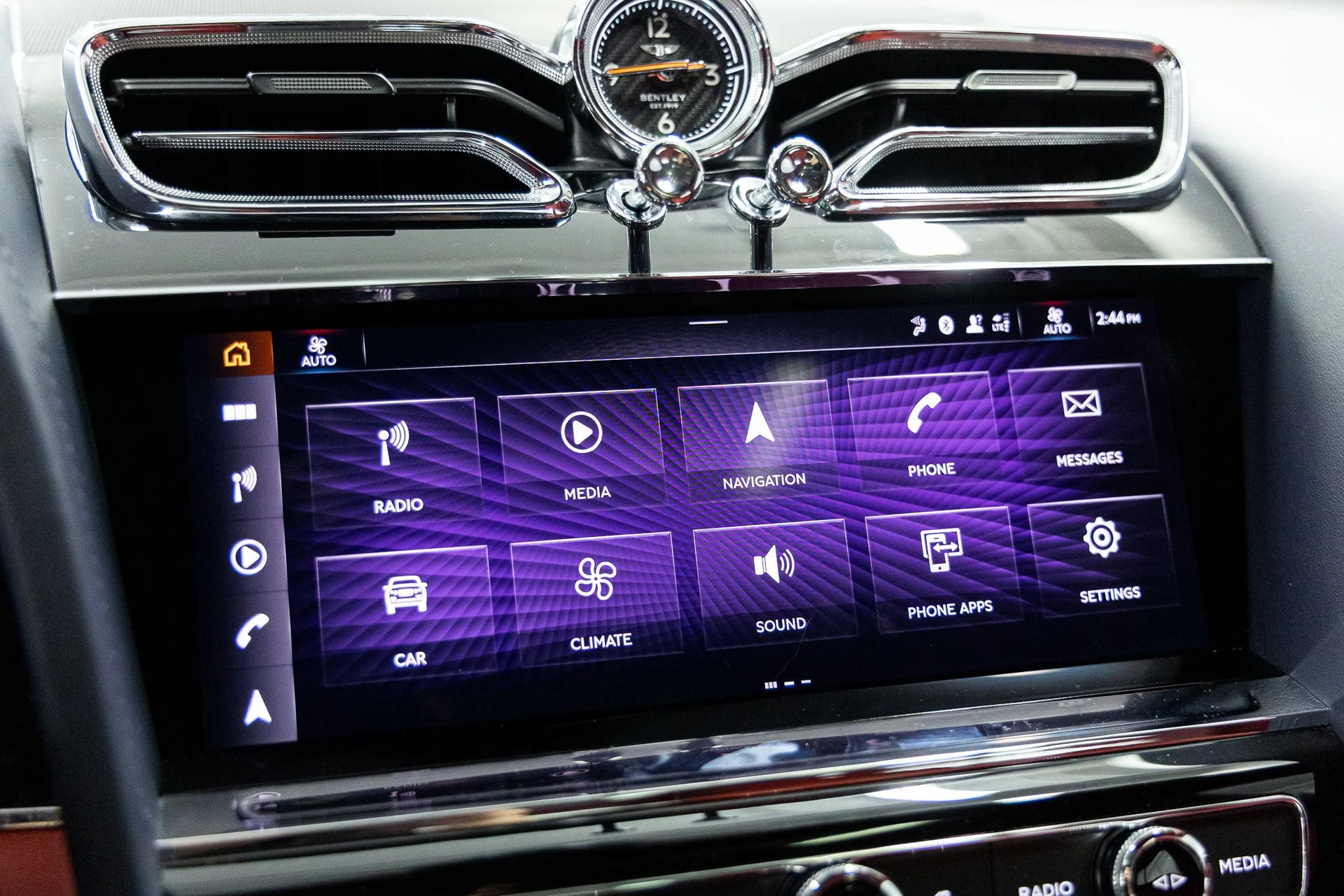 mph030_3419777113_6329f921d931b9d96bab670a4d7d95d1x_e3d994d018