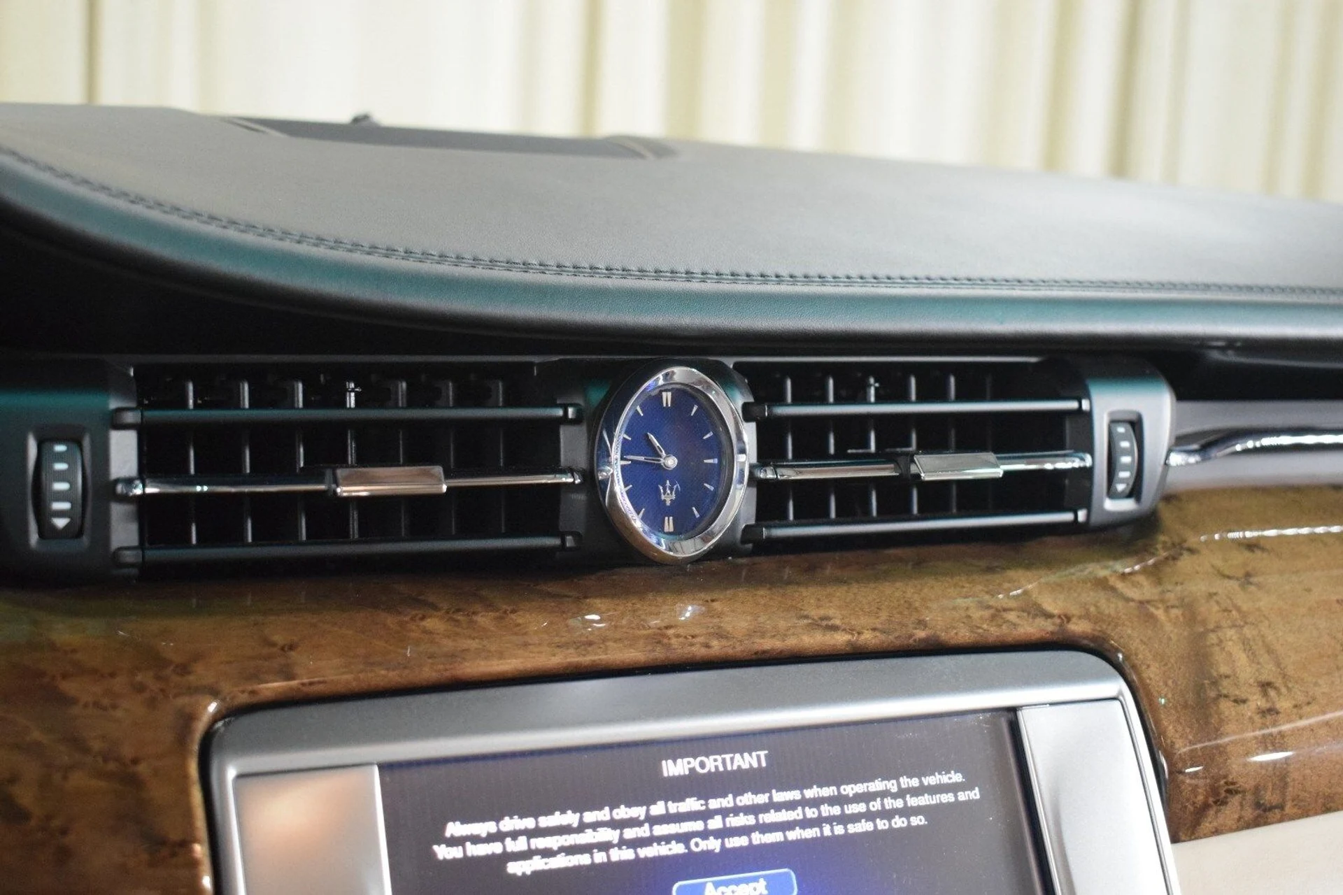 mph030_3422662023_a79ce5f6dcb68de61319345f5b25dc1bx_5899857834