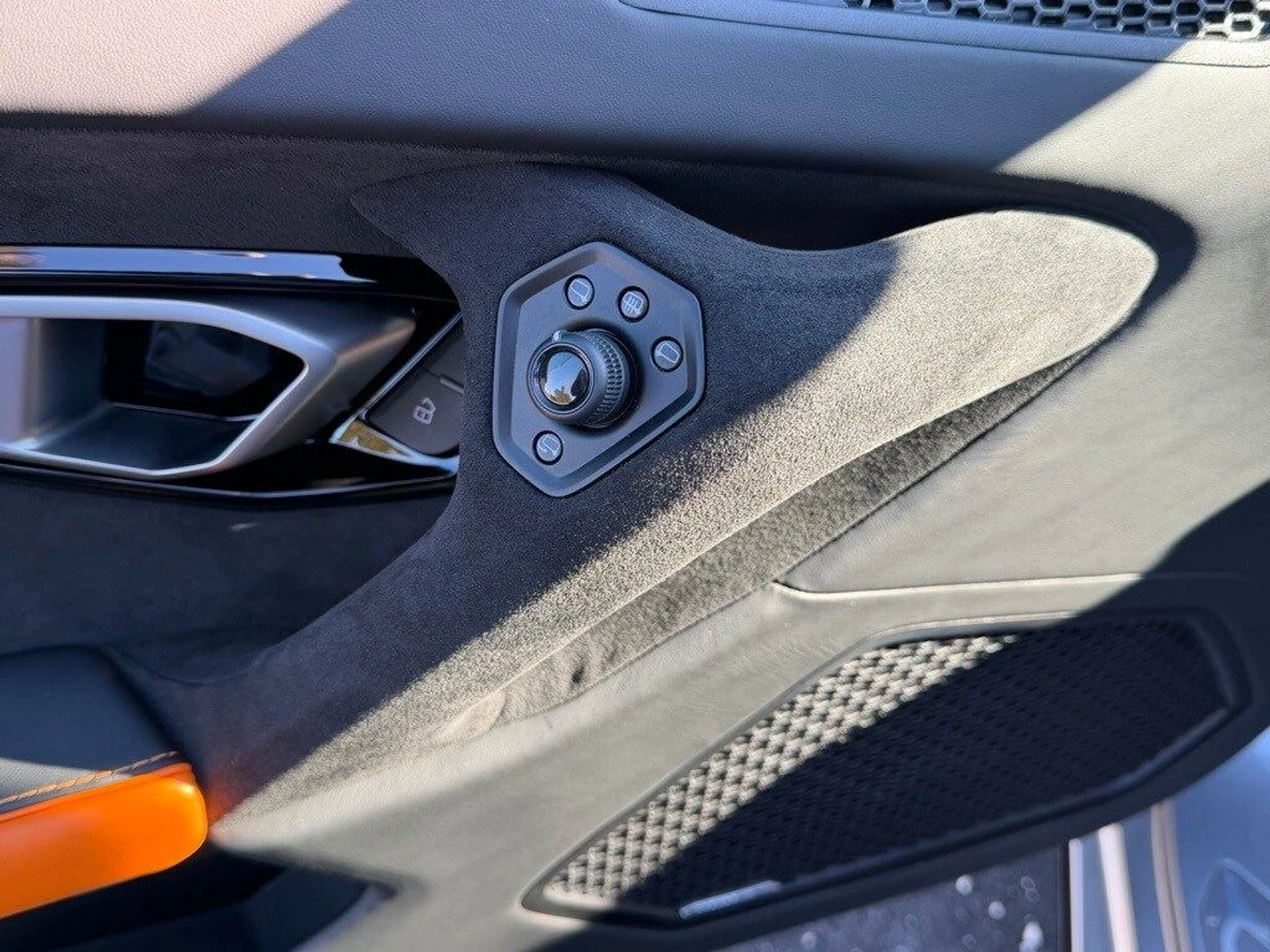 mph030_342809809_79c2c5f5c4596e5953fc17ec4b6b907dx_4665e4236d