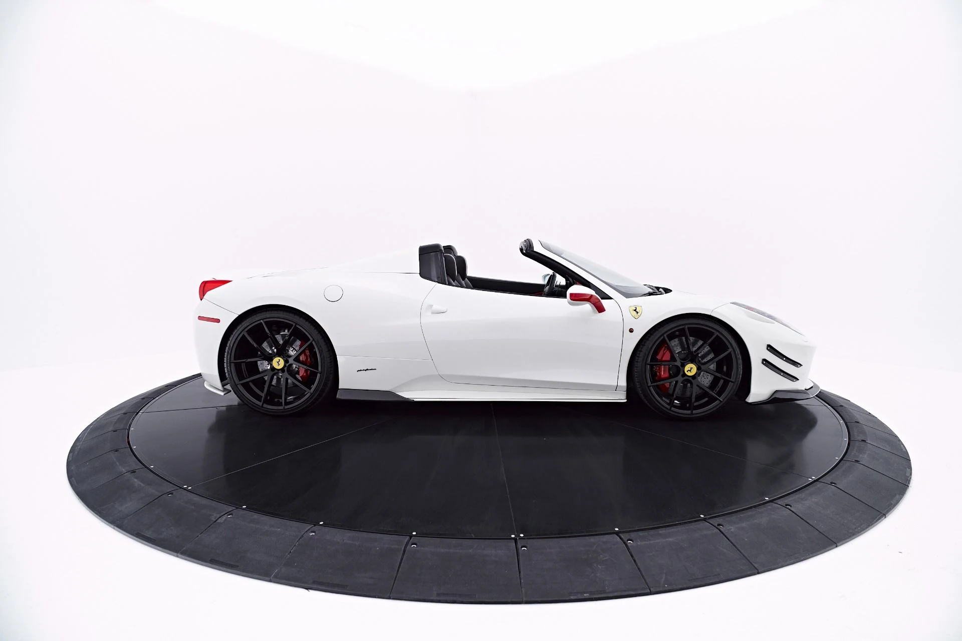 mph030_3431496316_Used_2014_Ferrari_458_Spider_Base_1781828209_50bf2d060d
