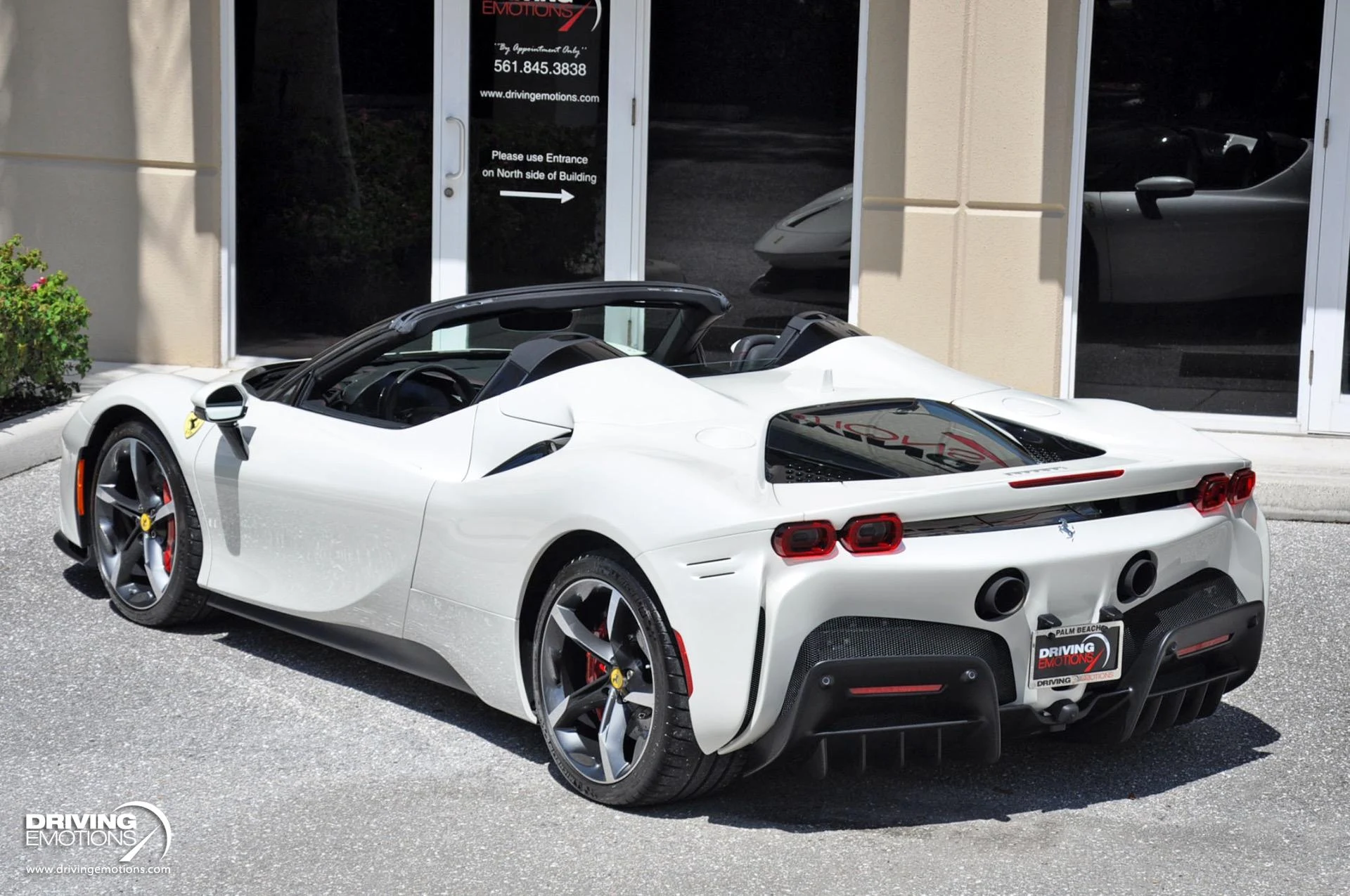 mph030_3432331506_859_p31_l_62b2a12326