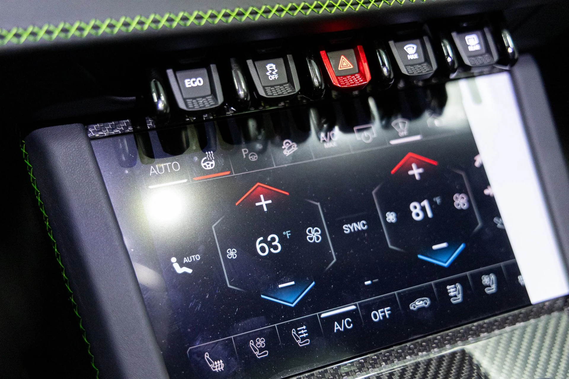 mph030_3434878950_0397ec9282e62b4f83e9599f2b73b77ax_38f6480c1b