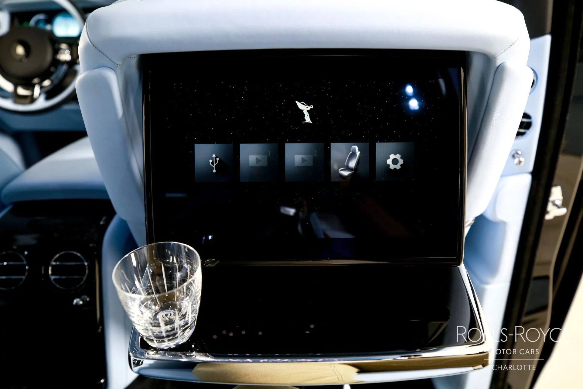 mph030_3461171072_Used_2026_Rolls_Royce_Phantom_1776091031_e954fa40f8