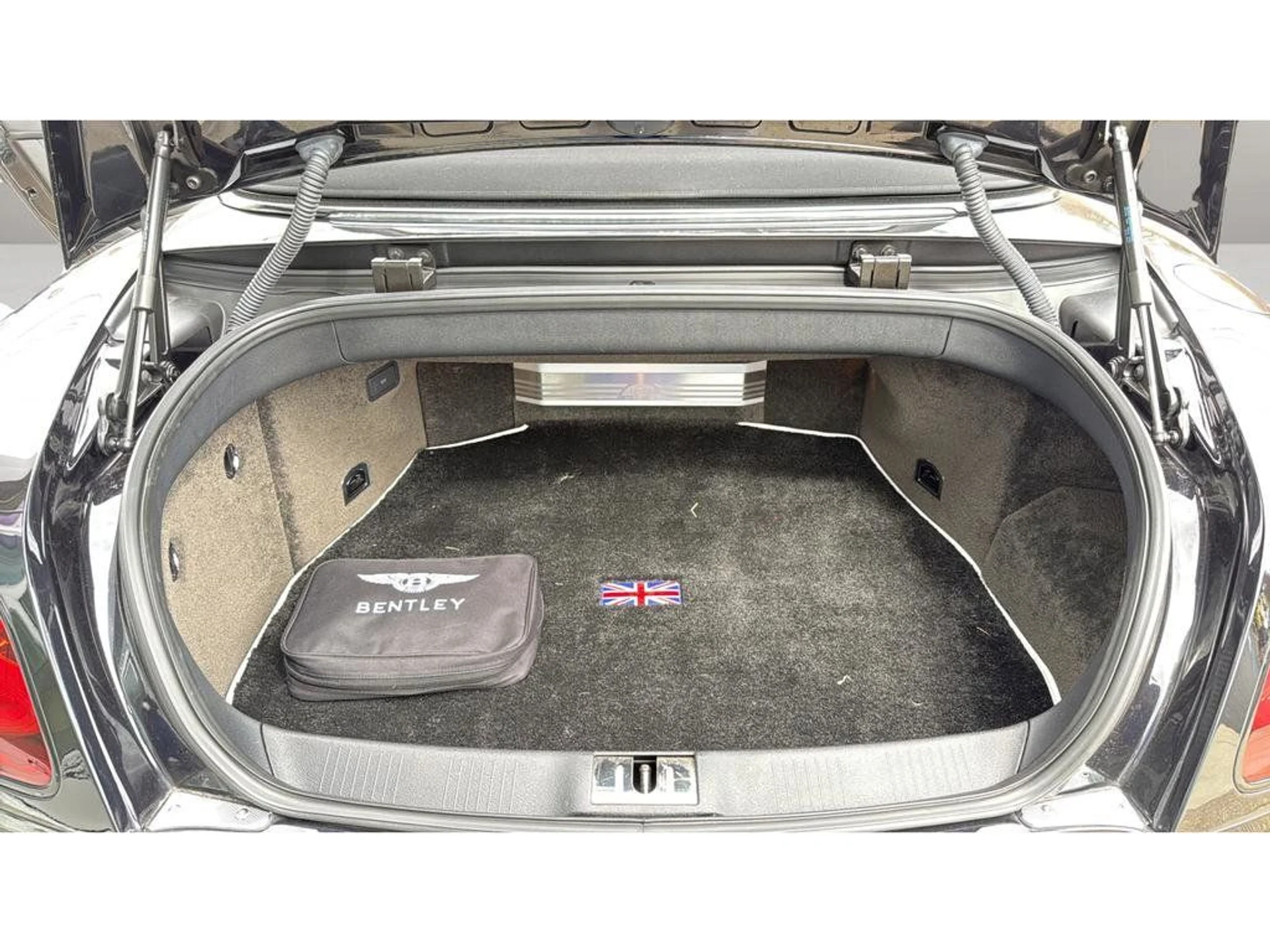 mph030_3466736163_7eea147a34504bcb9b673d615dc3ce1a_7f7f3eaee4