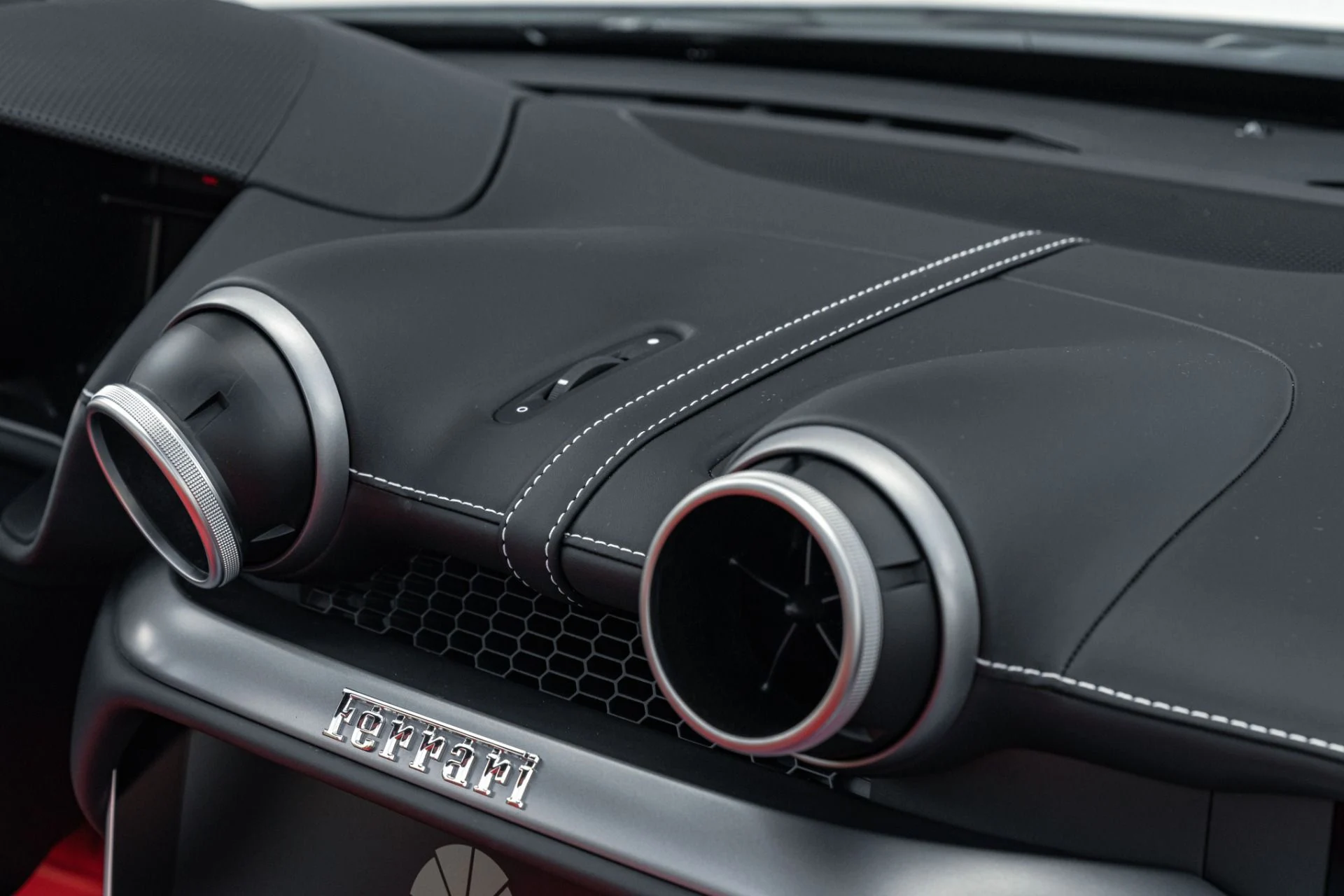 mph030_3472501803_Used_2023_Ferrari_Portofino_M_w_Carbon_Driver_Zone_Ventilated_Electric_Seats_Hi_Fi_System_Magneride_1711059180_94cba992f3