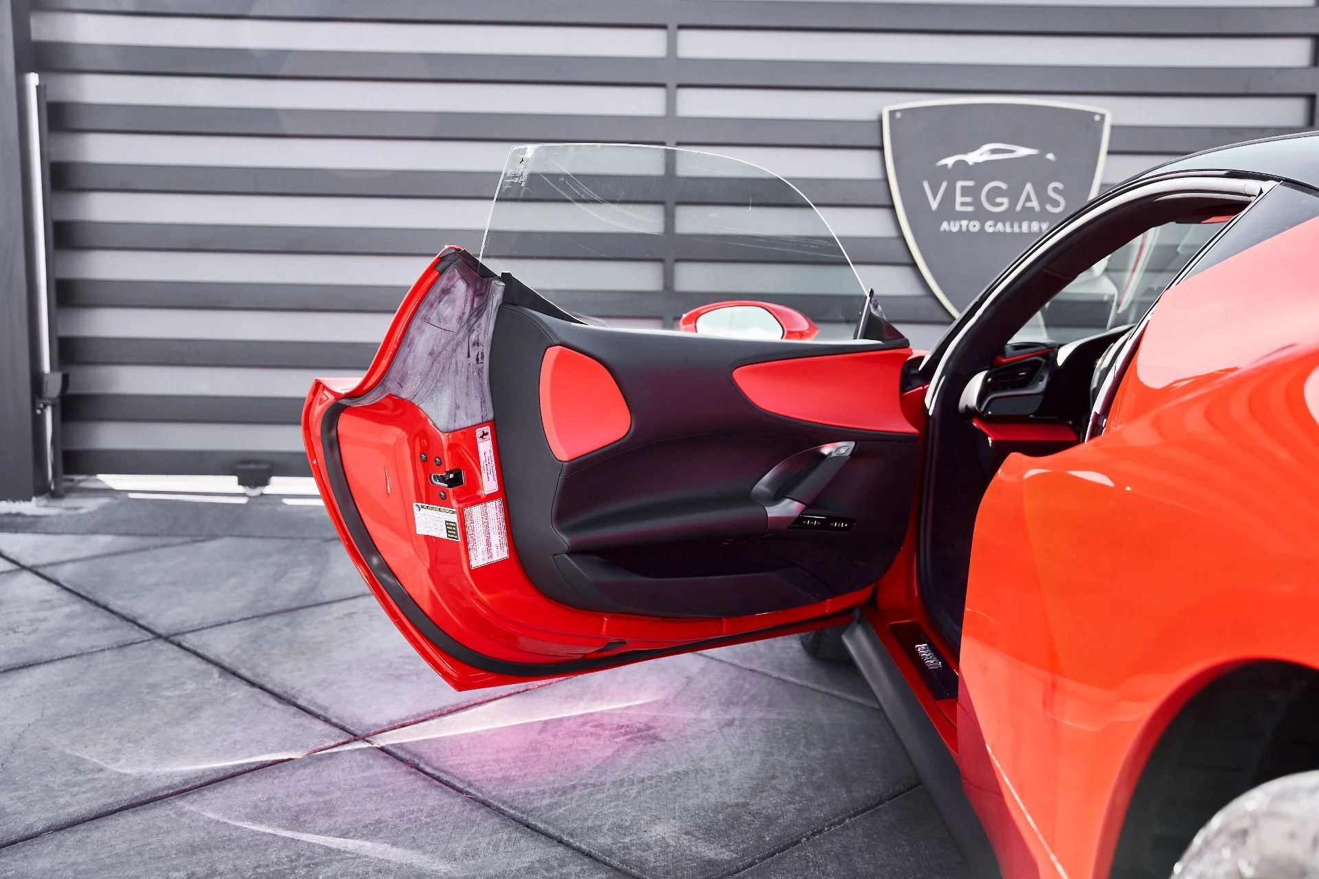 mph030_3484556660_Used_2023_Ferrari_SF_90_Stradale_Base_1772766240_ce5666e7f1