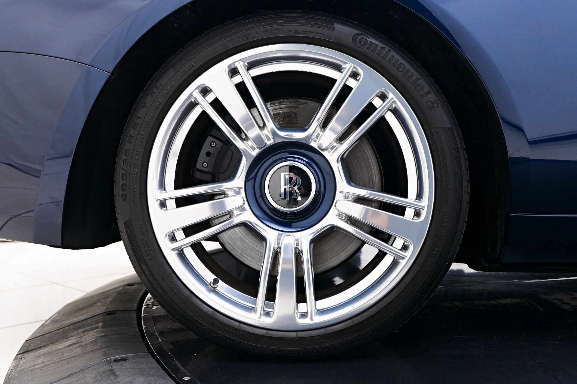 mph030_3493954961_Used_2018_Rolls_Royce_Wraith_Base_1756345683_efa1e2631f