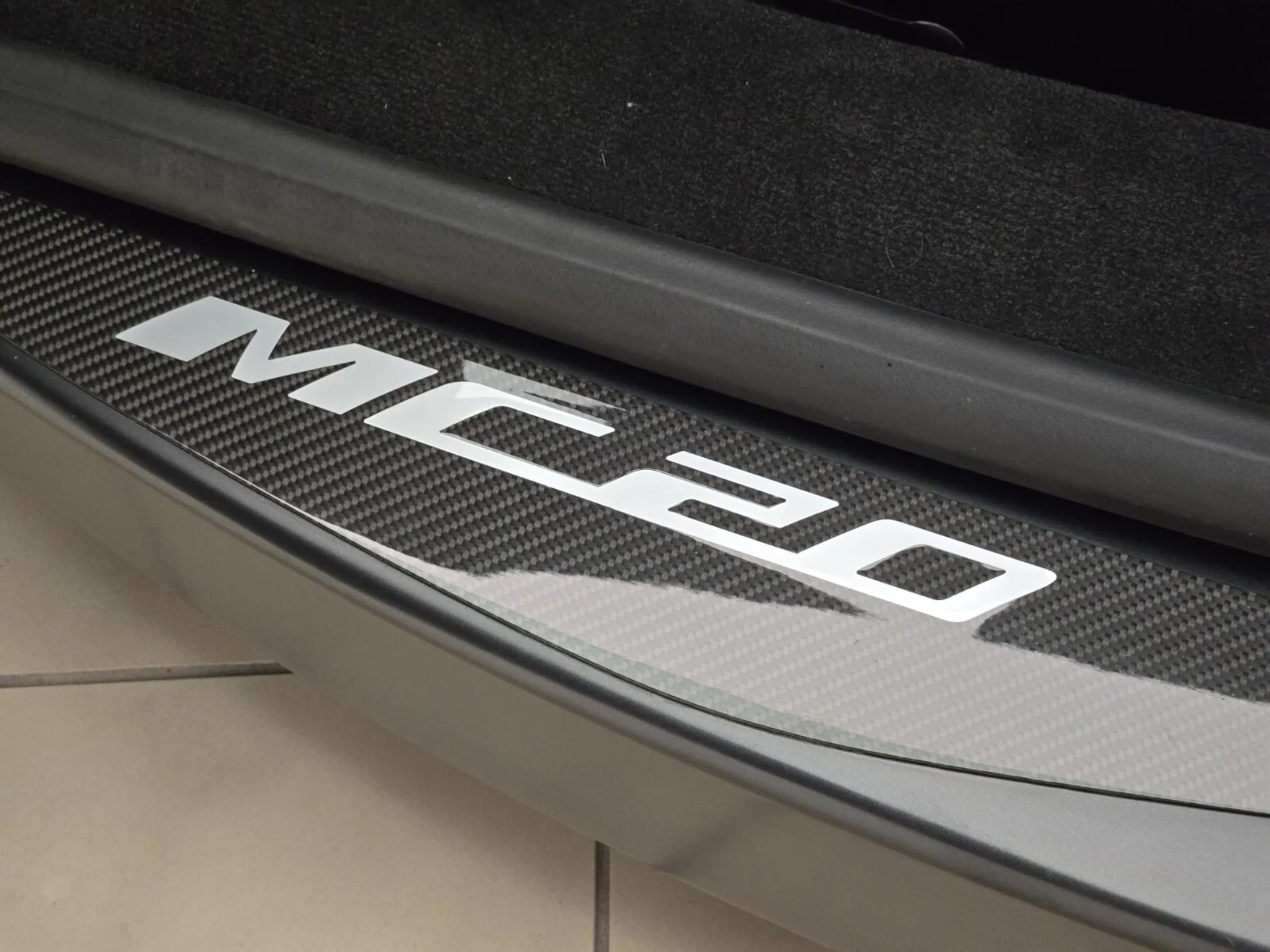 mph030_349400897_Used_2022_Maserati_MC_20_1777527740_d12c27f04d