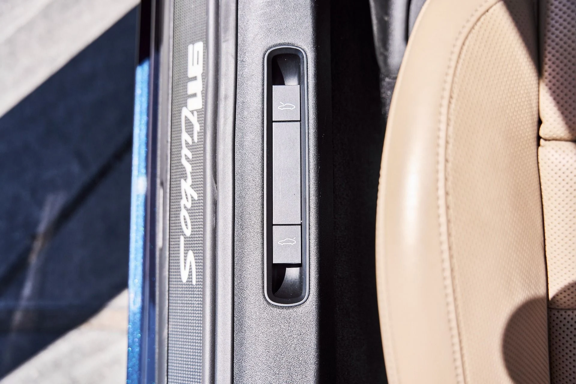 mph030_3512332749_Used_2021_Porsche_911_Turbo_S_1780084584_7f8a7d91a1