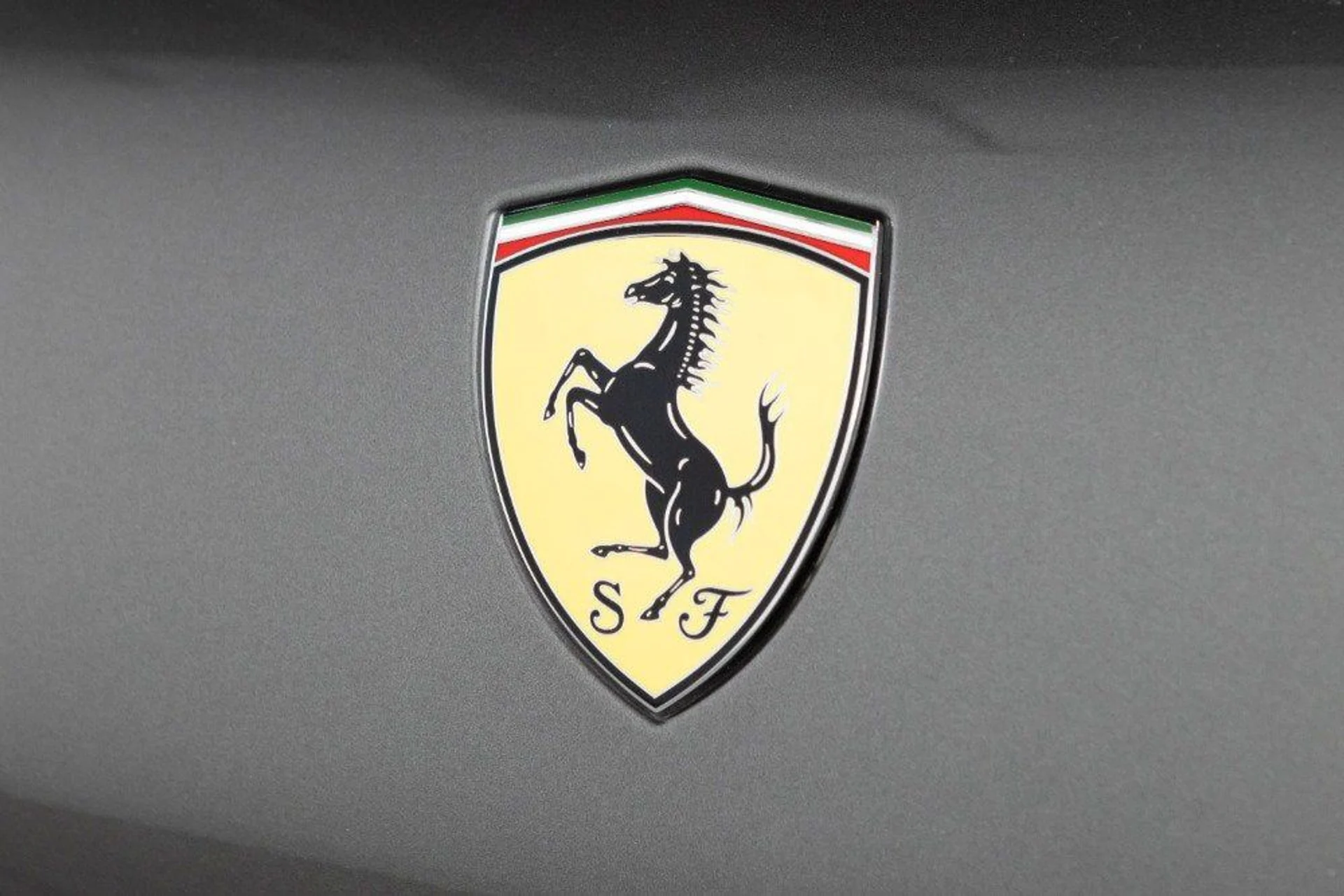 mph030_3513944532_4c8855329c99411a93e044b2e7ba5326_839a3667b9