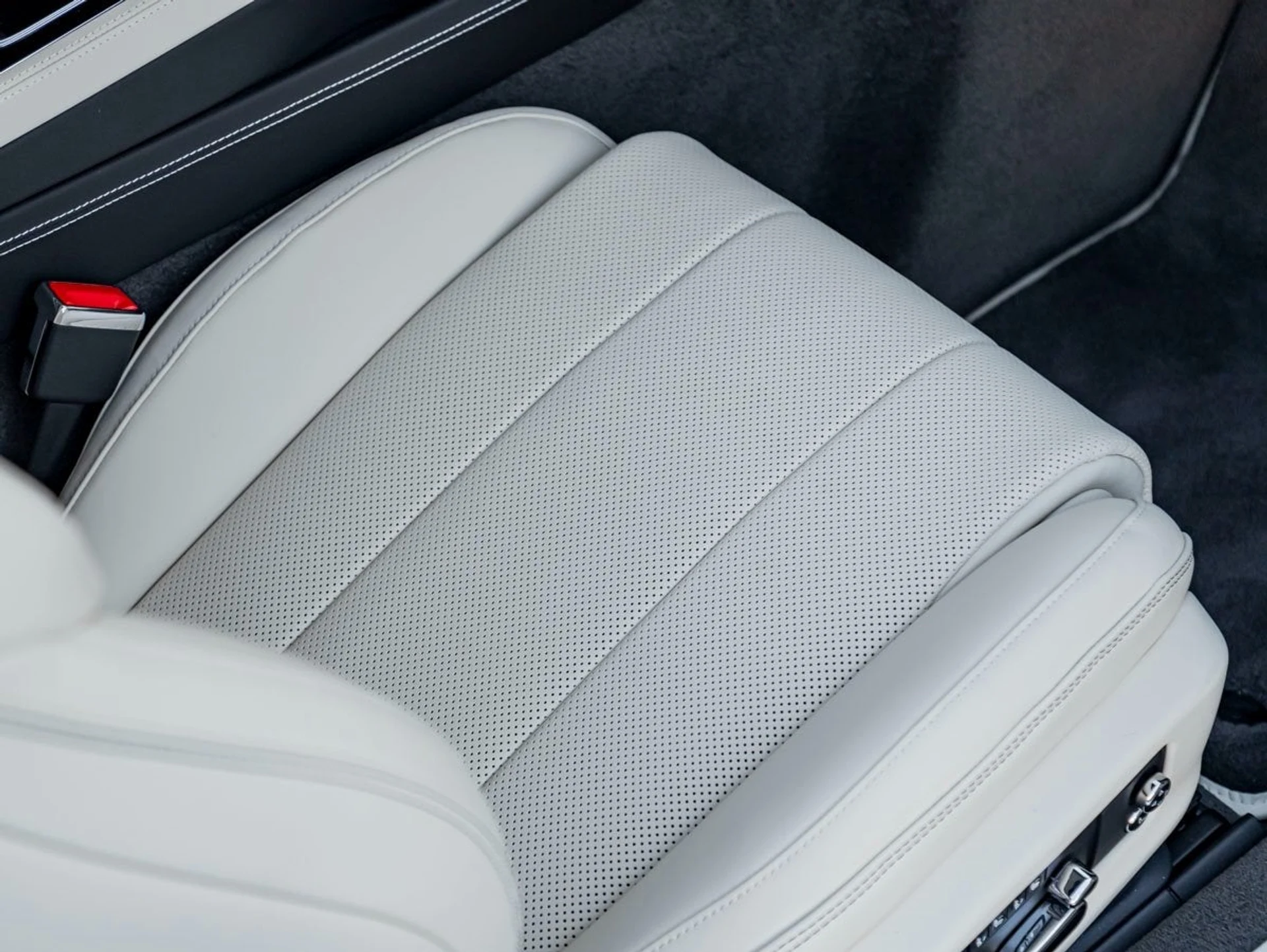 mph030_351612174_31_e63734f539