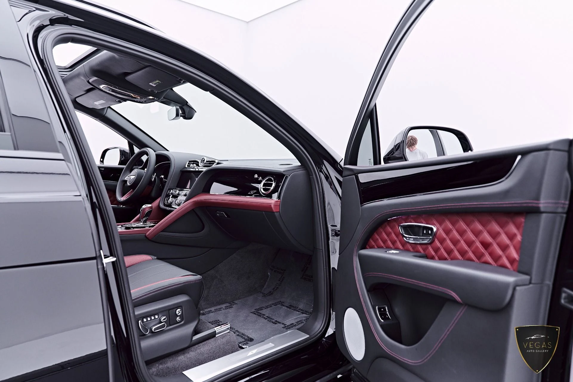 mph030_3517393476_Used_2024_Bentley_Bentayga_S_1783554490_b1da77d862