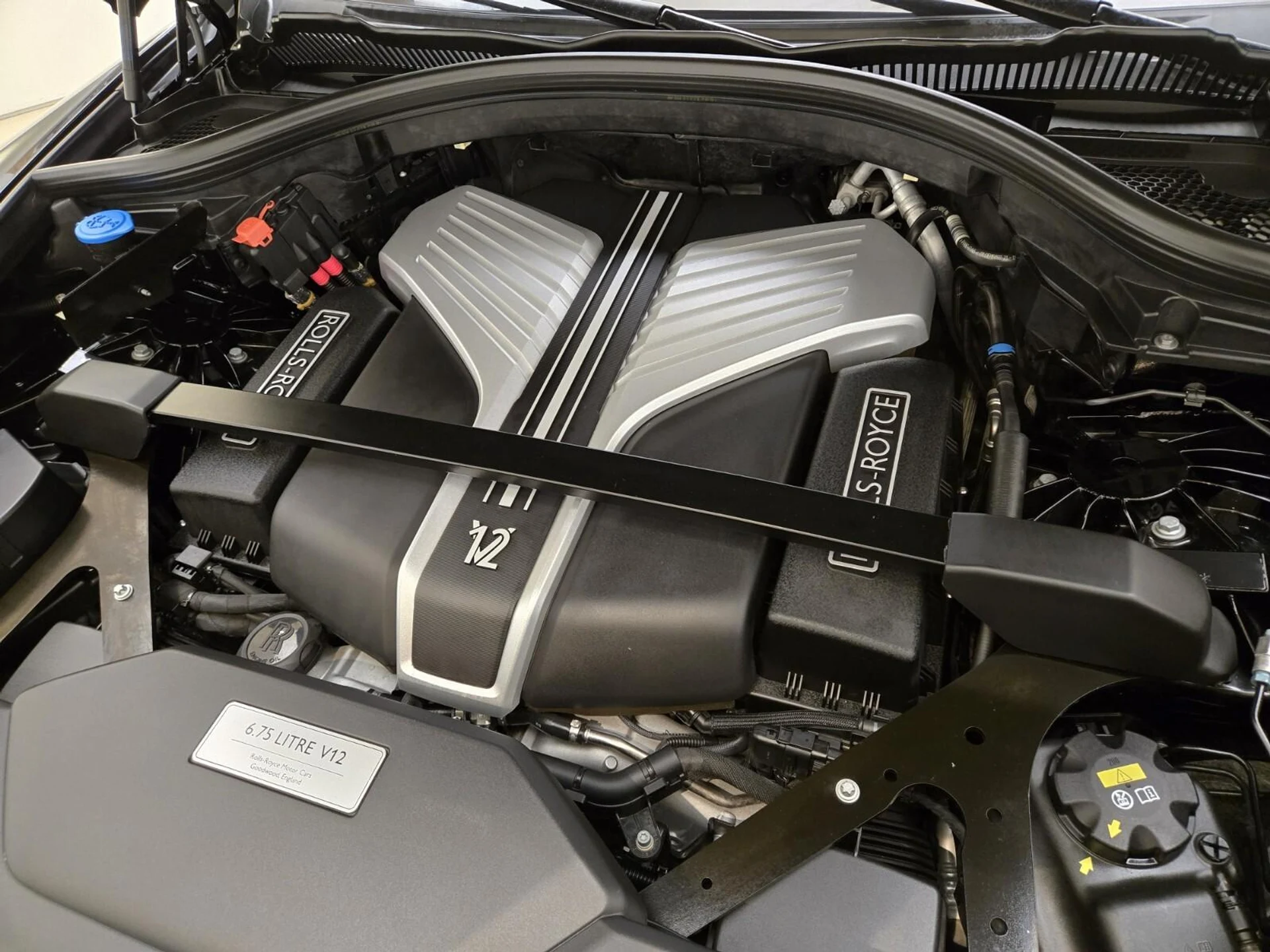 mph030_3522254580_Used_2022_Rolls_Royce_Cullinan_1761806134_9fe8c68d36