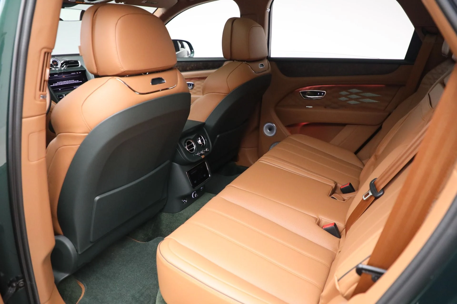 mph030_3524834972_New_2025_Bentley_Bentayga_Atelier_V8_5052ef86c5