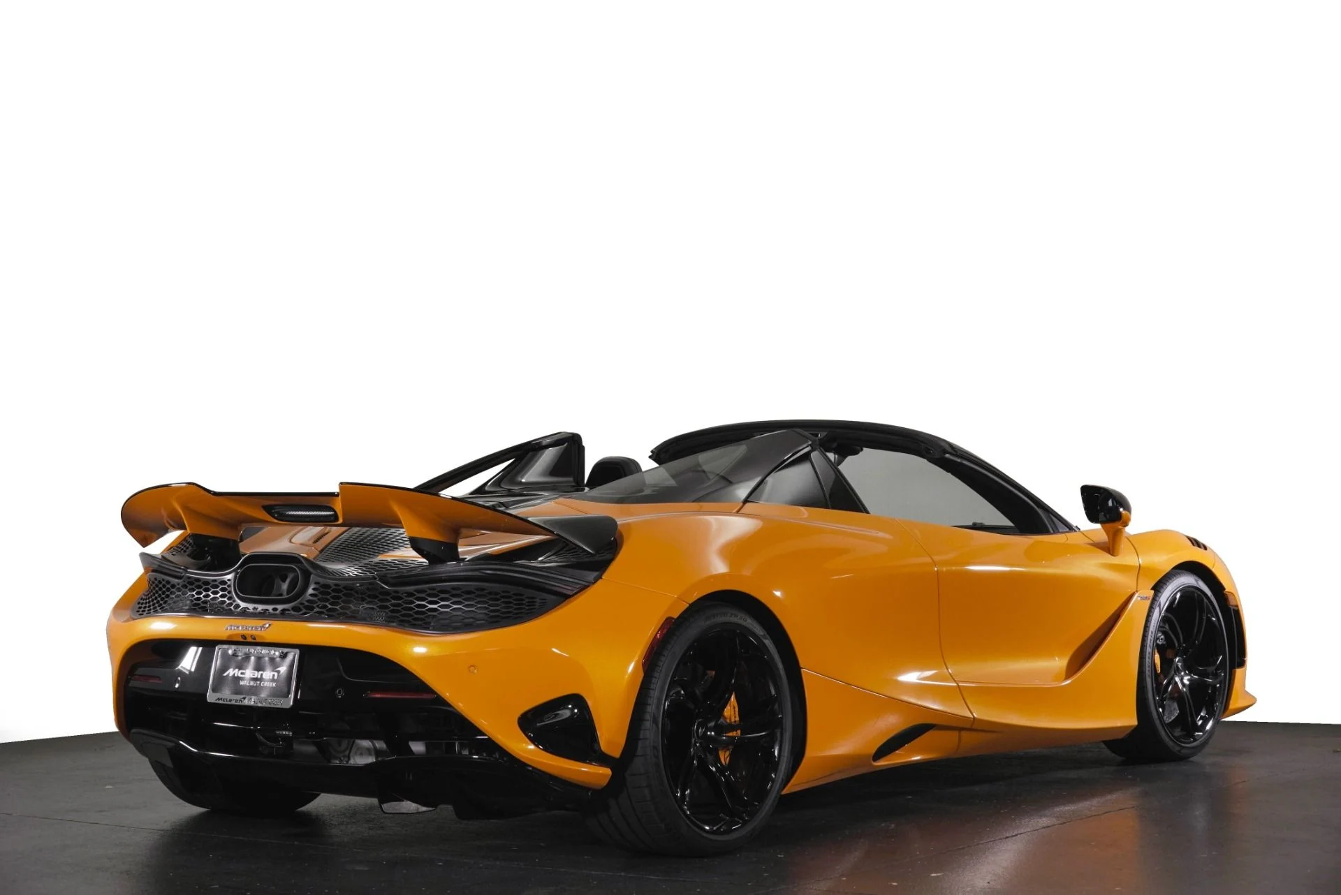 mph030_3534666585_Used_2024_Mc_Laren_750_S_1788650264_8a71a53542