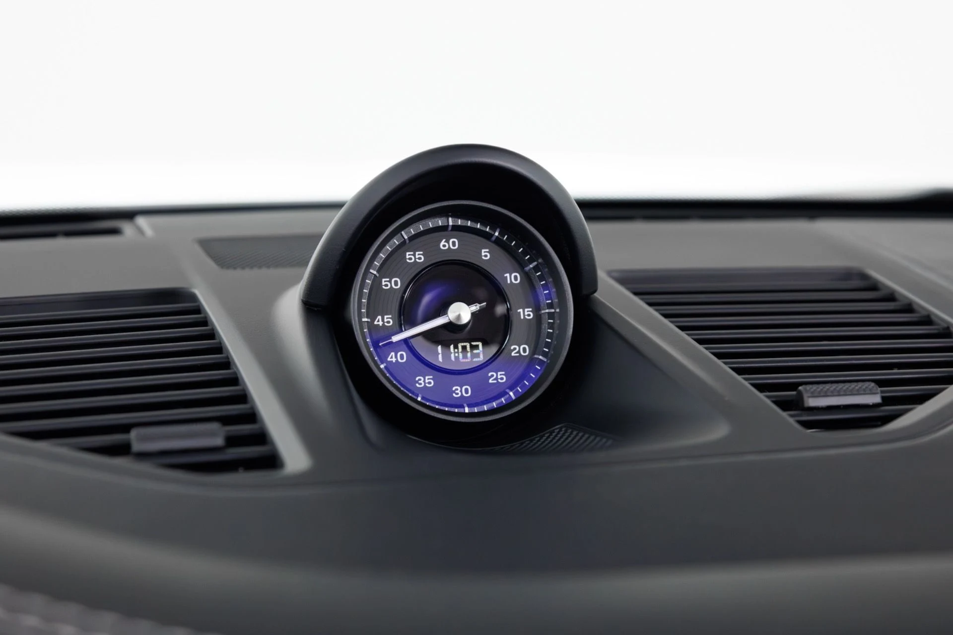 mph030_3537608385_Used_2022_Porsche_911_Carrera_1773941187_07a14f4884