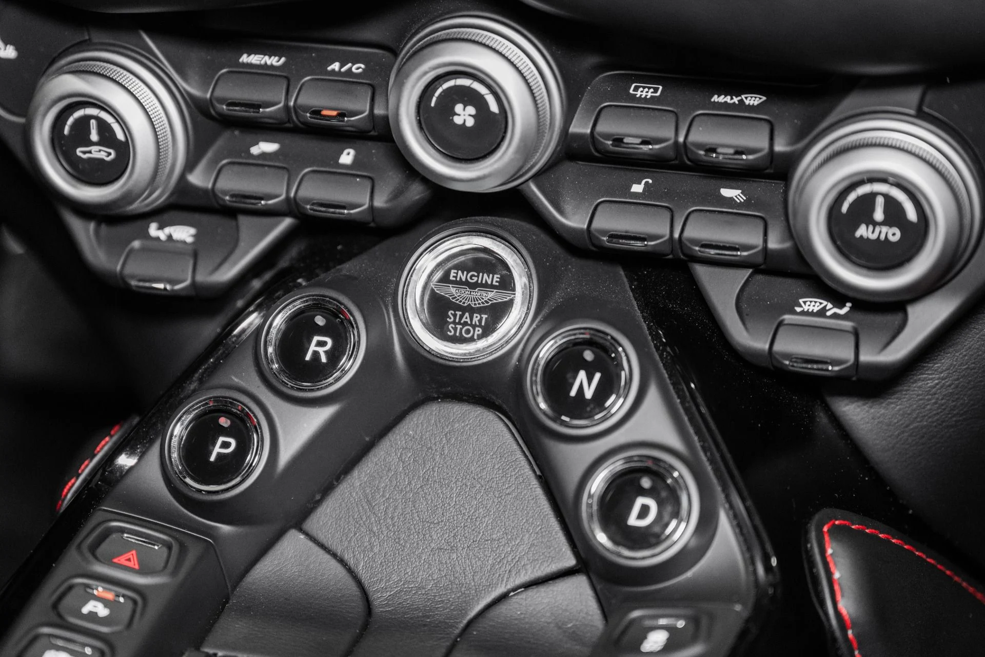 mph030_3539985365_Used_2019_Aston_Martin_Vantage_1779799907_e541162fb5