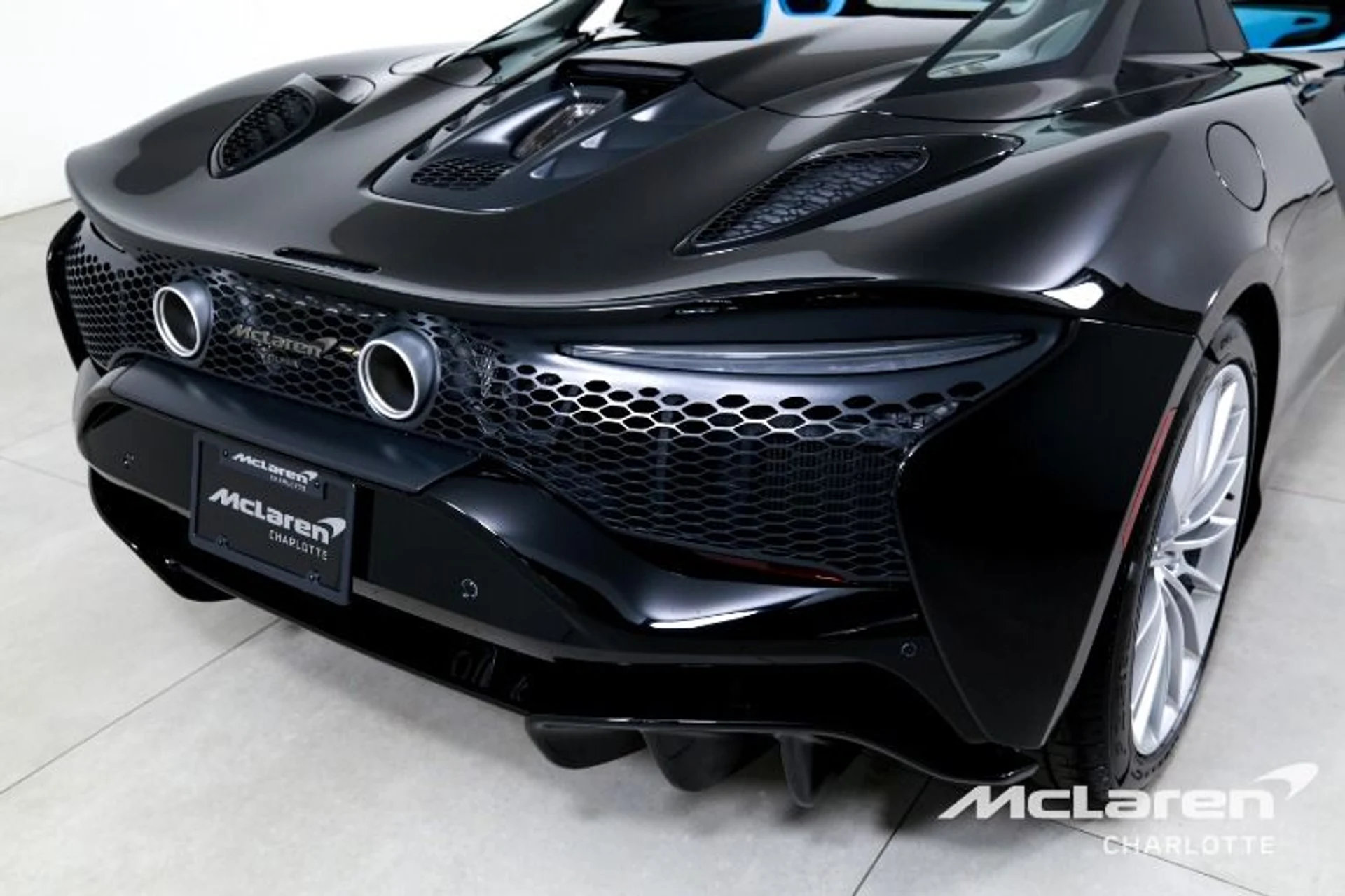 mph030_3545729114_New_2026_Mc_Laren_Artura_Spider_52ff379c1e