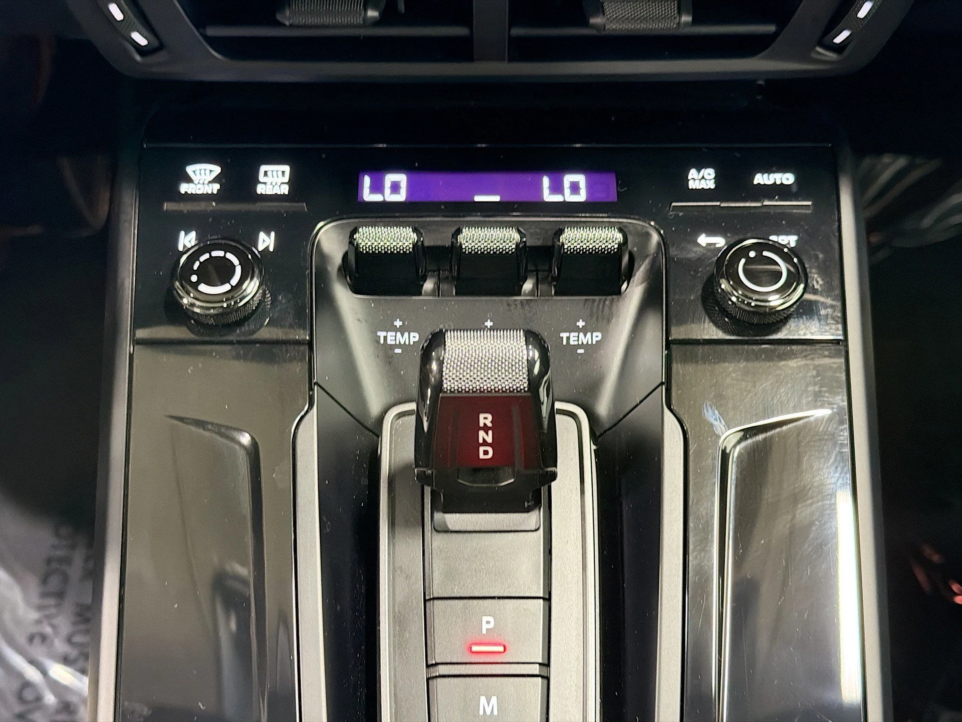 mph030_3546172925_c5f19c9103734b116230916c7efea4b0_898d86e2e0