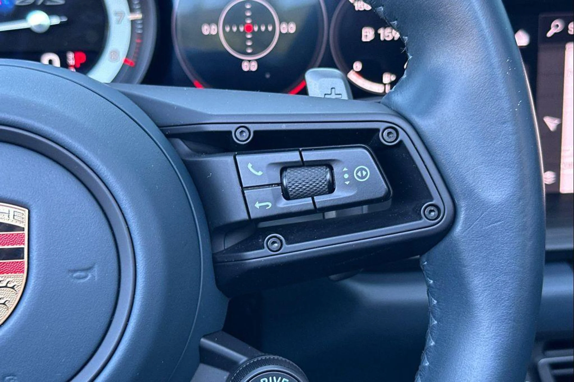 mph030_3554918932_U4mtae9_A_Kl_N3_W0_Hnid86_Yrv6mj_U_e7d3103cde