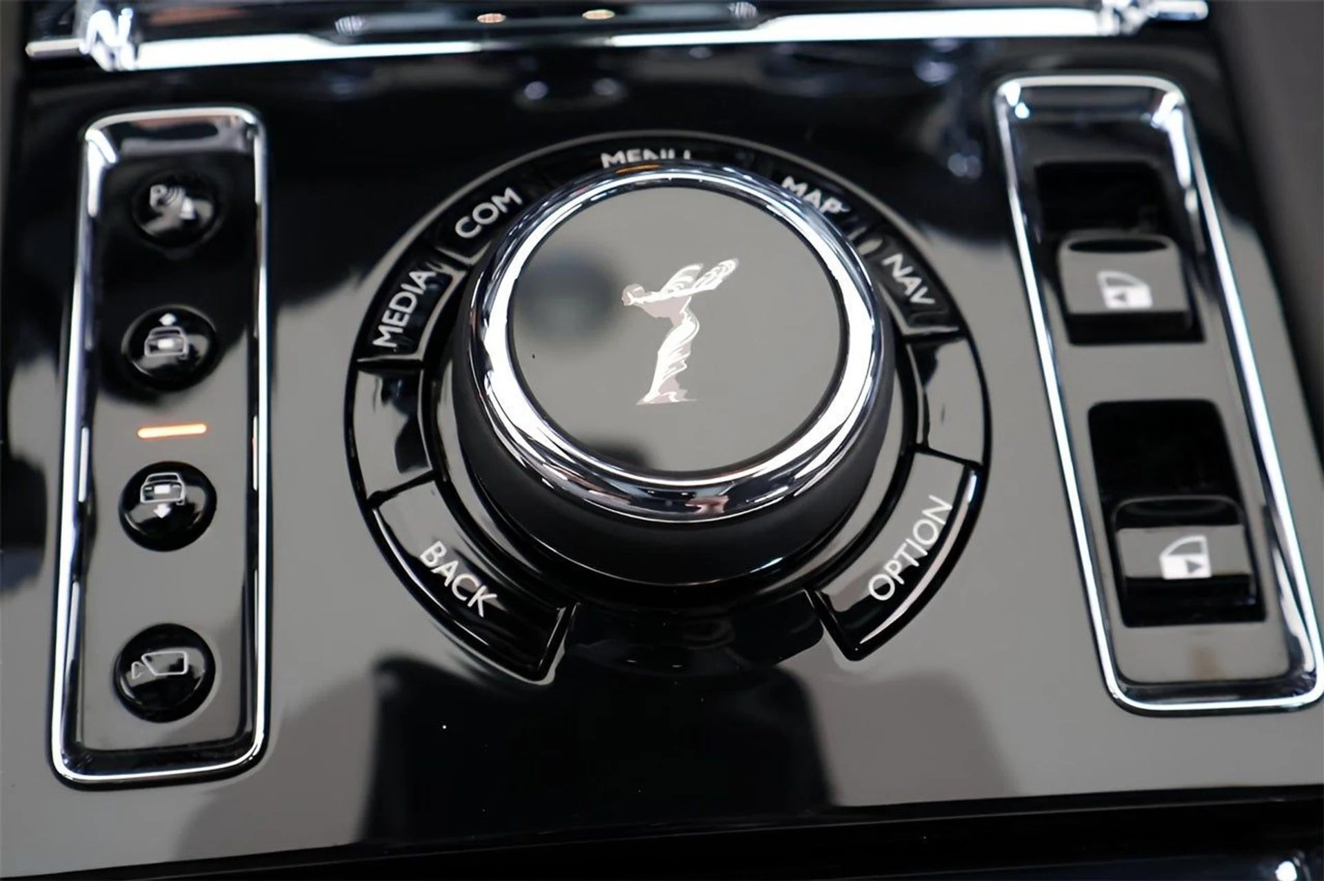 mph030_3564736798_31_5cca946d65