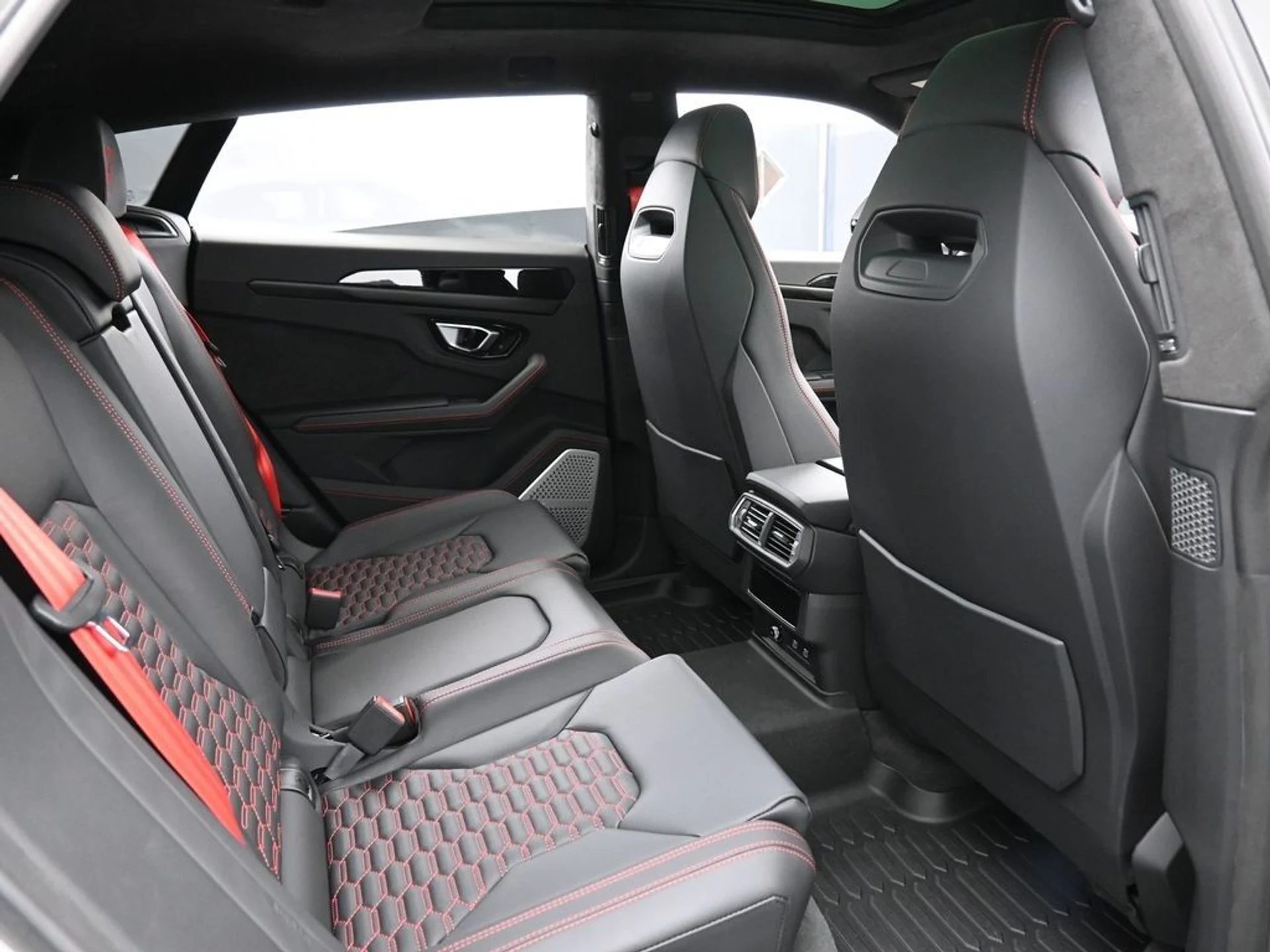 mph030_3592734738_cfd941d27f130a857bebbcaa4ab1a634_8d18de3931