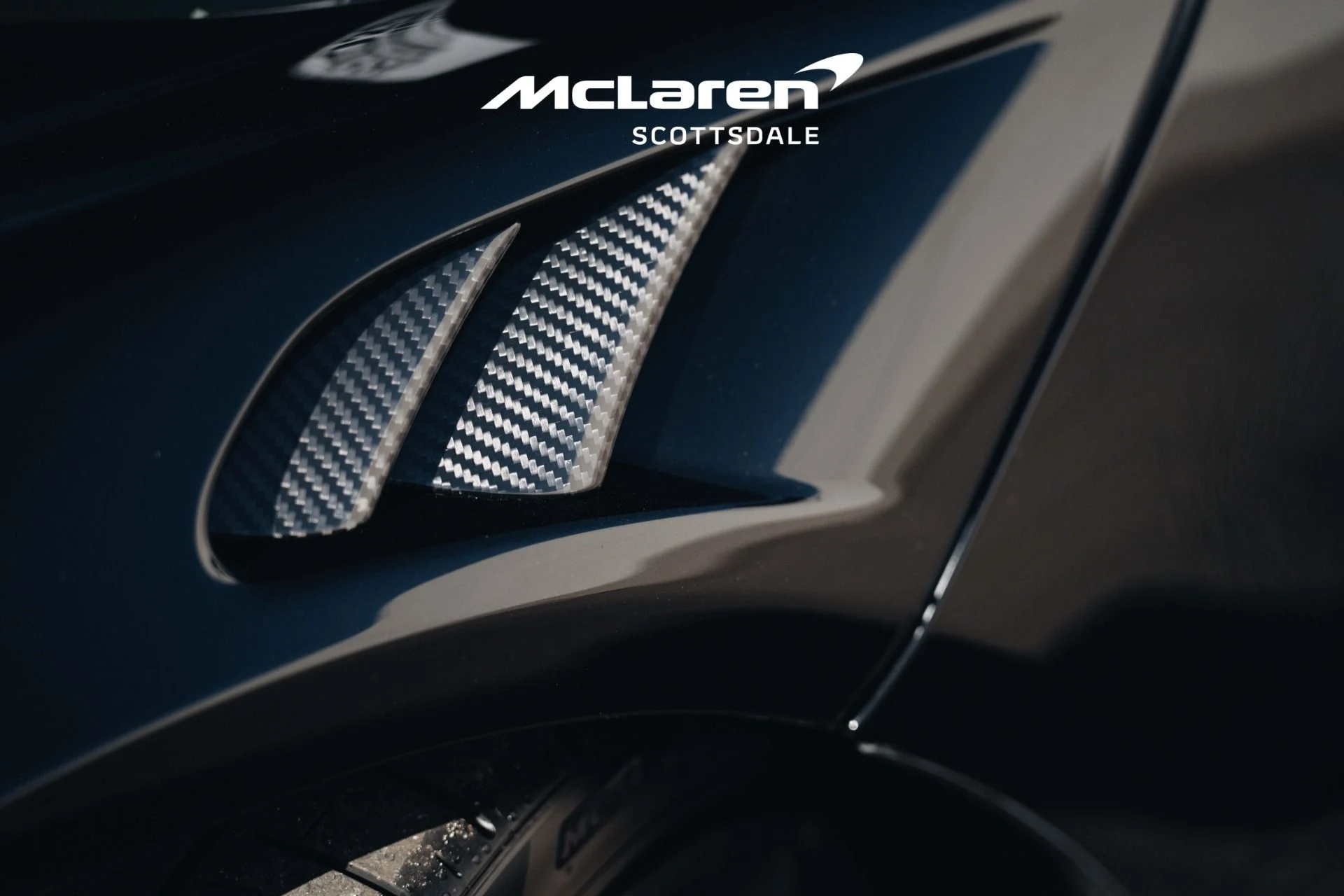 mph030_3599913599_Used_2025_MCLAREN_ARTURA_Performance_1731367172_017f421021