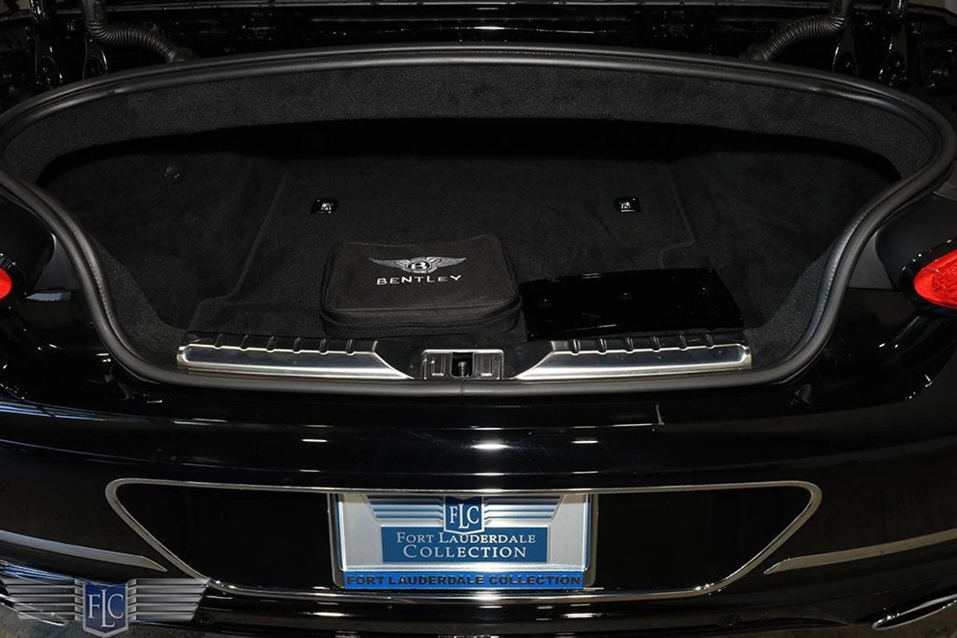 mph030_3607850267_used_2022_bentley_continental_gtcv8mullinerconvertible_9689_22970433_31_1024_6a57c9e006