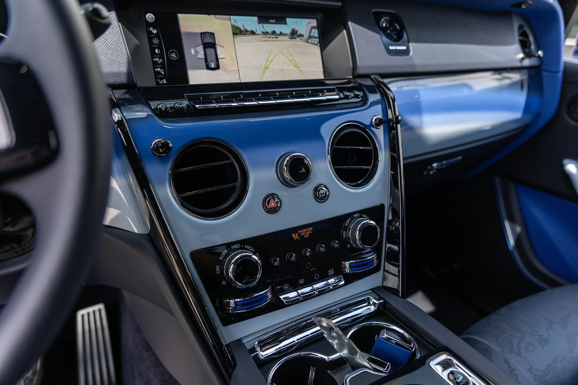 mph030_3609997903_Hi_Tech_Luxury_Imports_LLC_SLATV_8_C04_RU_223924_image_30_be2700f92c