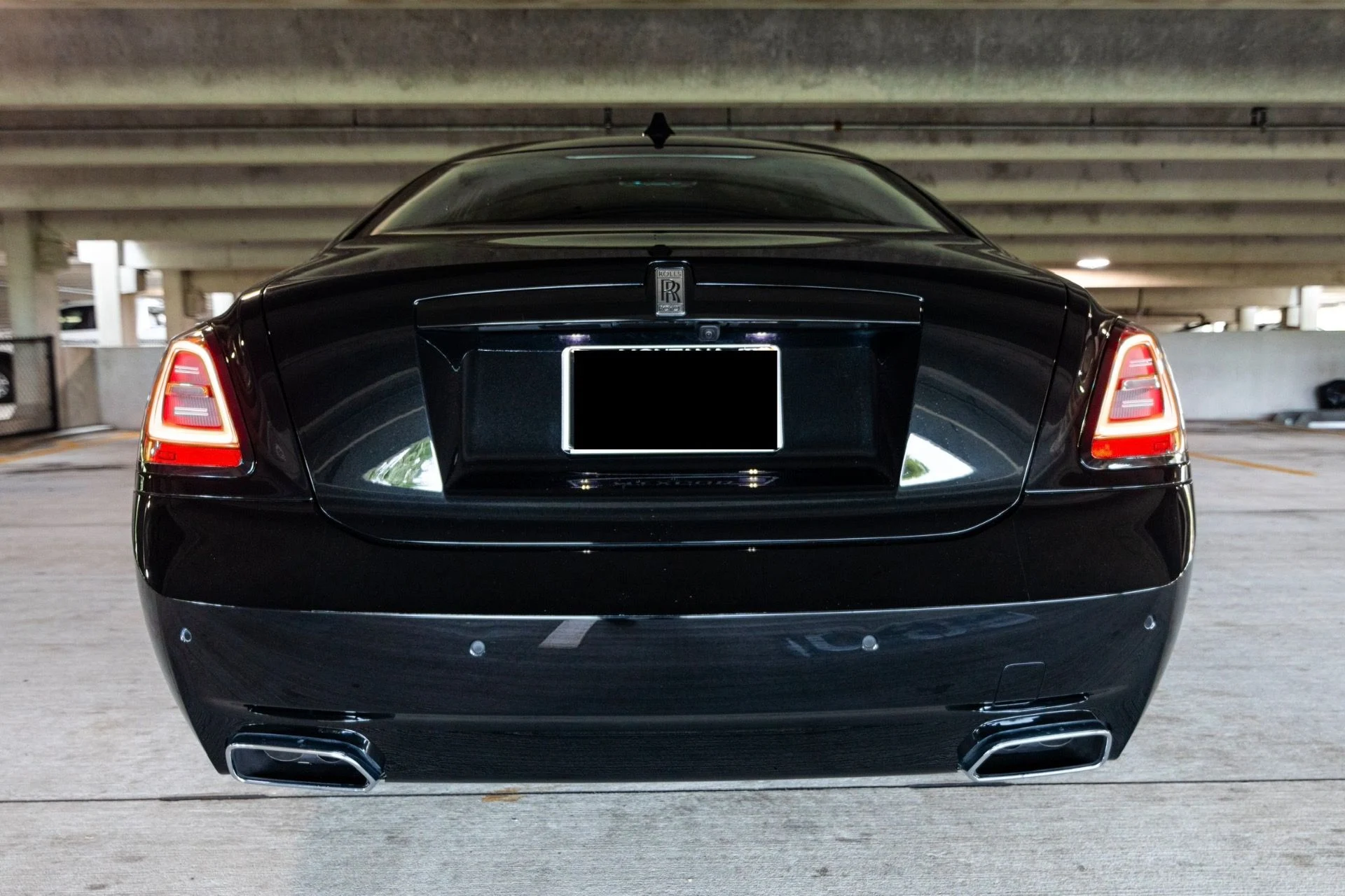 mph030_3612359804_Used_2021_Rolls_Royce_Ghost_EWB_1768869200_ee2a3645b9