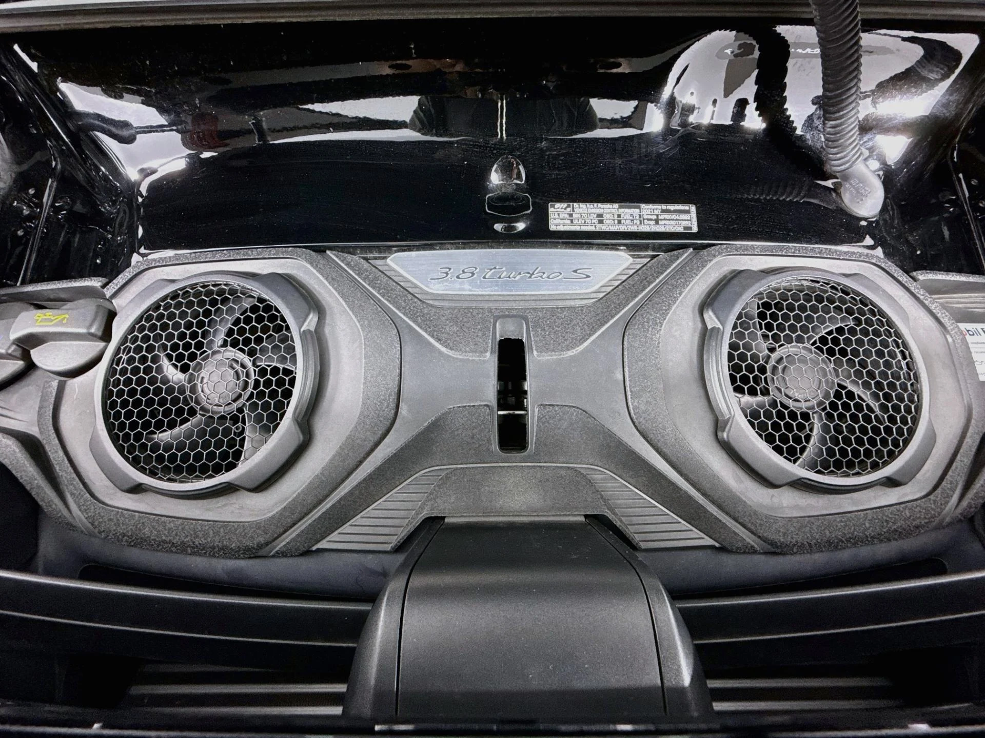 mph030_3615903490_Used_2021_Porsche_911_Turbo_S_1787123358_01152daf8d