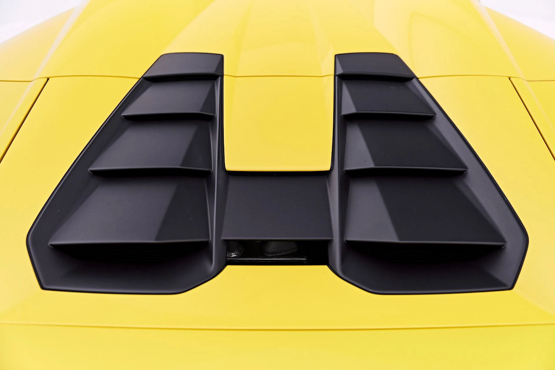mph030_3628216534_Used_2018_Lamborghini_Huracan_LP_580_2_S_1784246818_cab914d42c