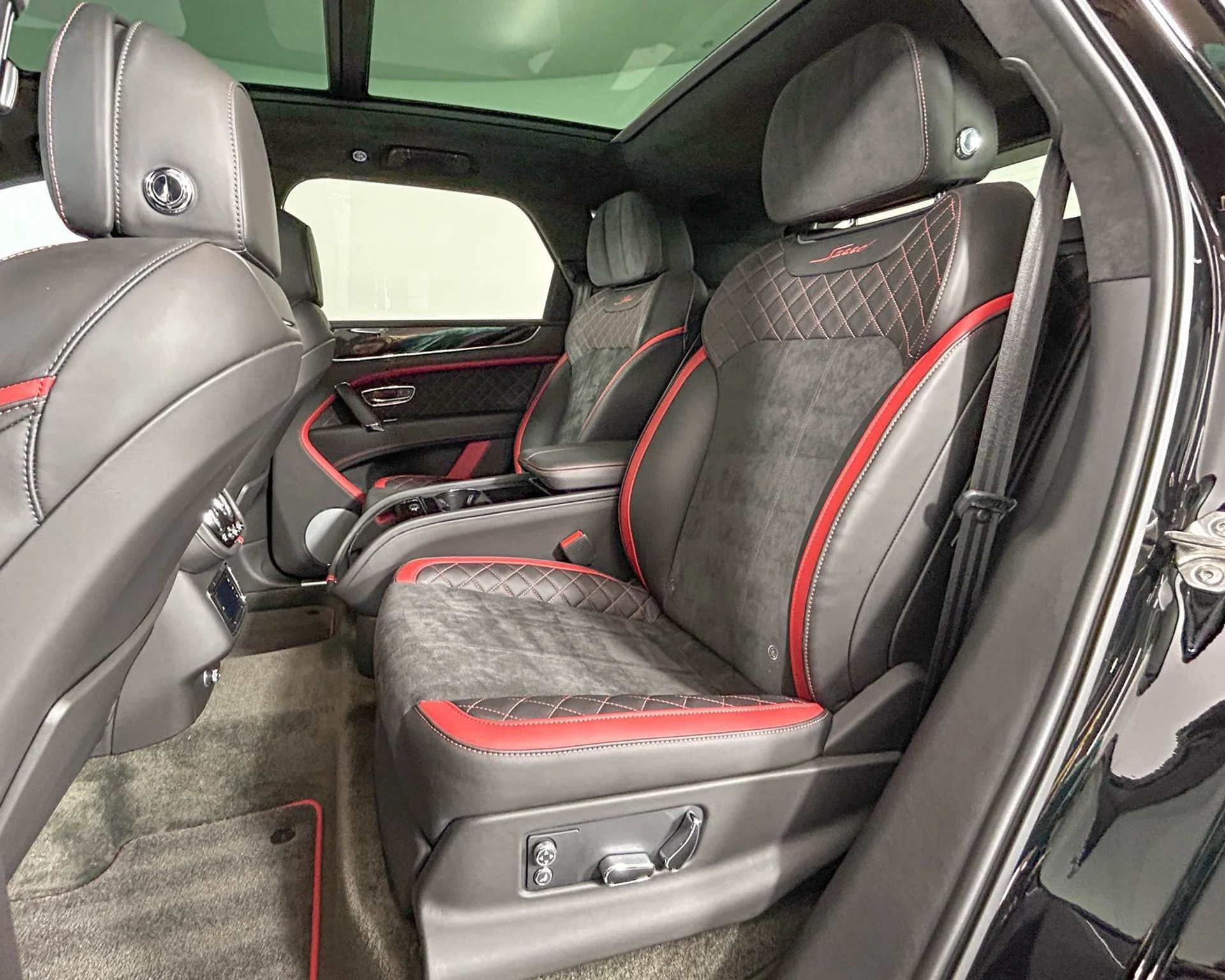 mph030_3629265072_9ec21aea0a594f099b7ab9ddbd73c1e4_fba03e22c8