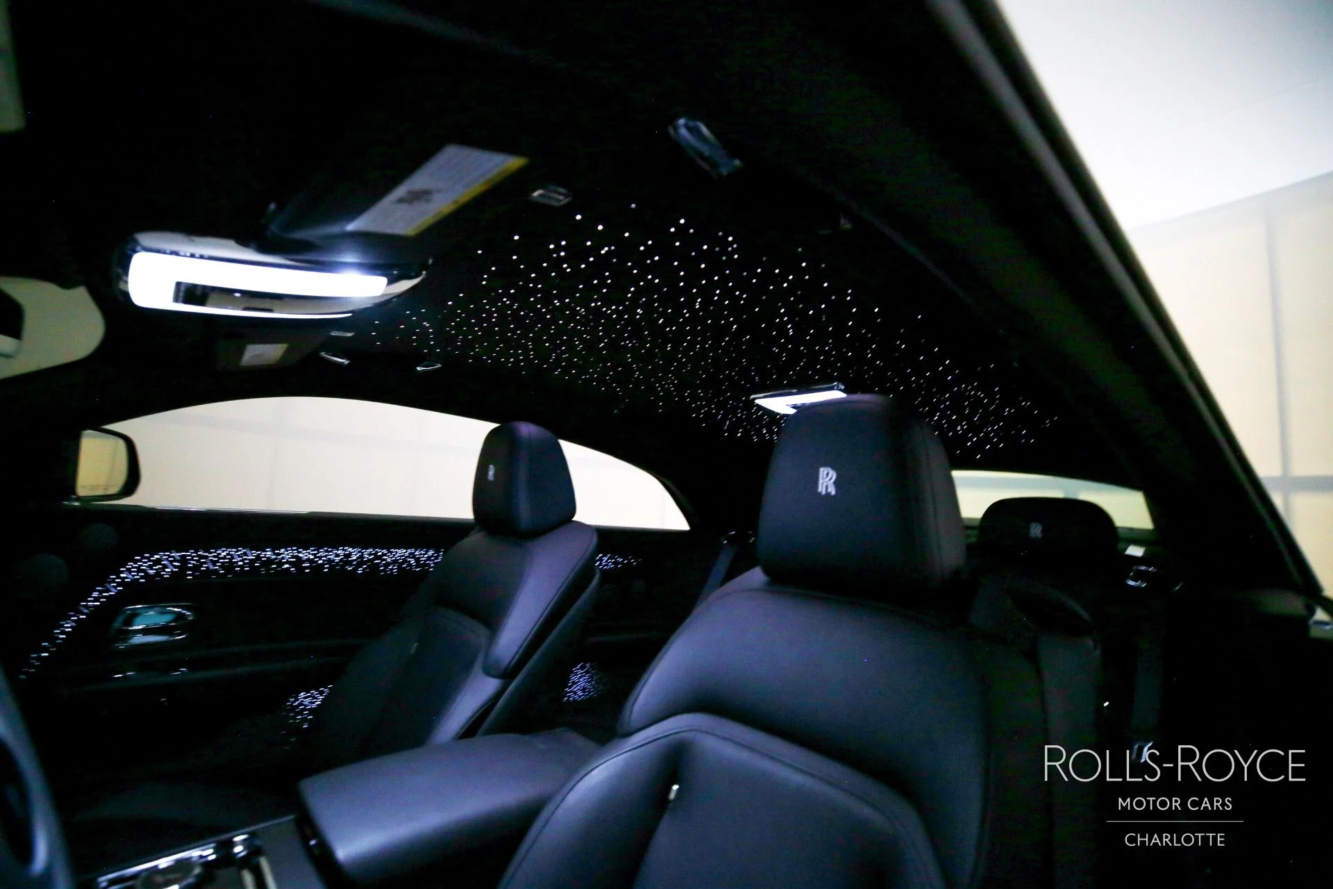 mph030_3630467732_Used_2025_Rolls_Royce_Spectre_1757533458_f5adb6d65c