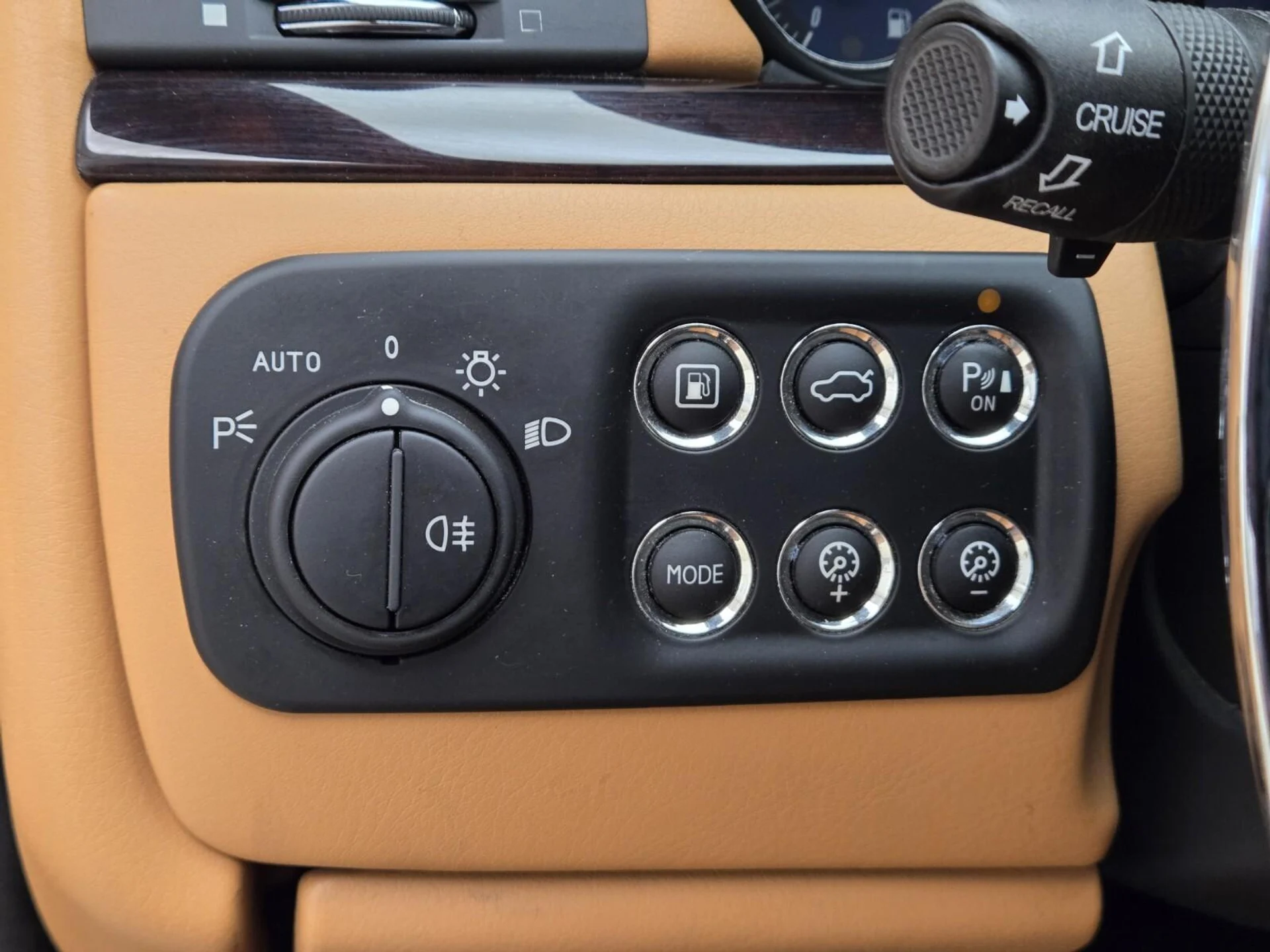 mph030_3631303539_Used_2018_Maserati_Gran_Turismo_Sport_1754375107_56a09aae56