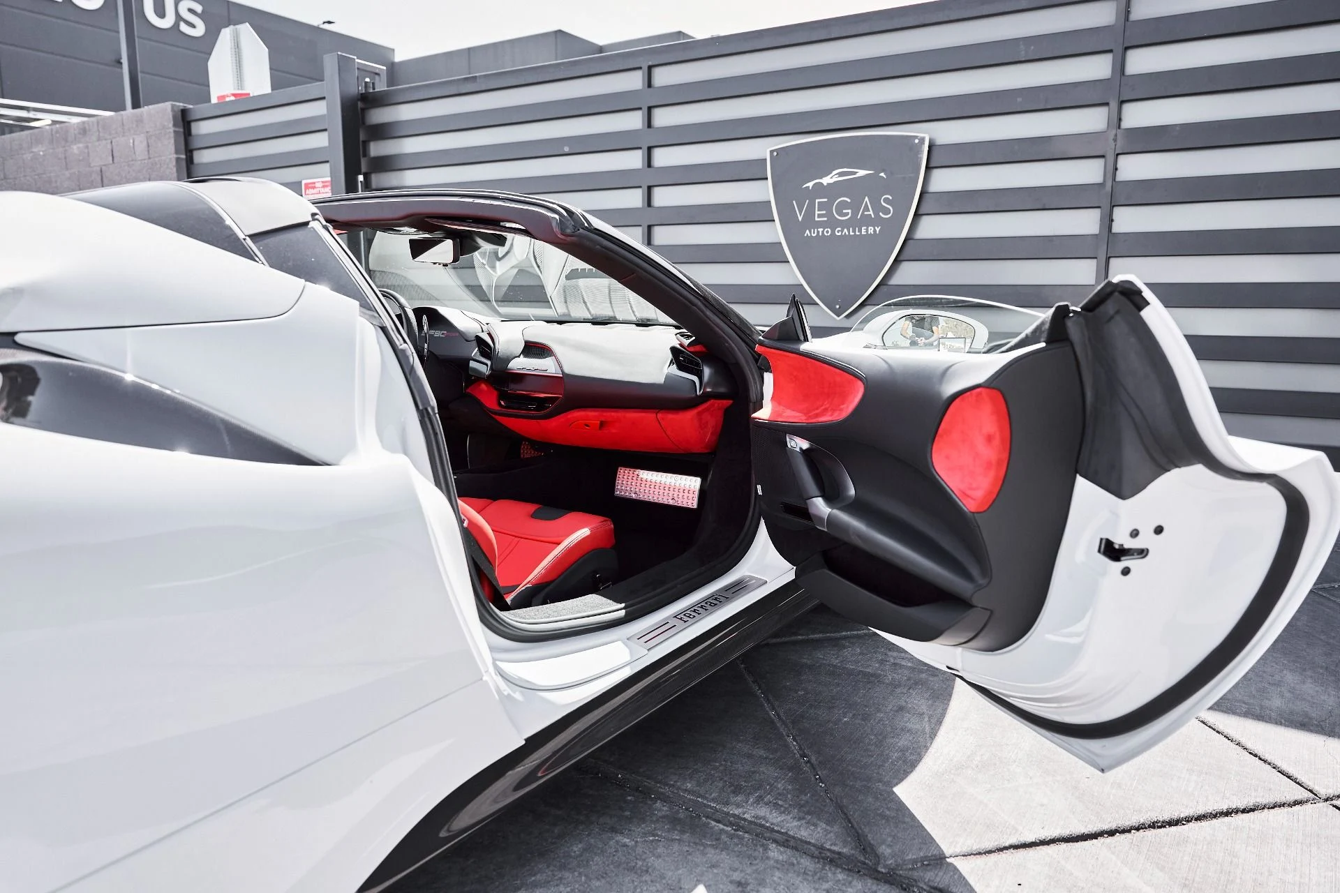 mph030_3639011162_Used_2024_Ferrari_SF_90_Spider_Base_1776734332_076868b327